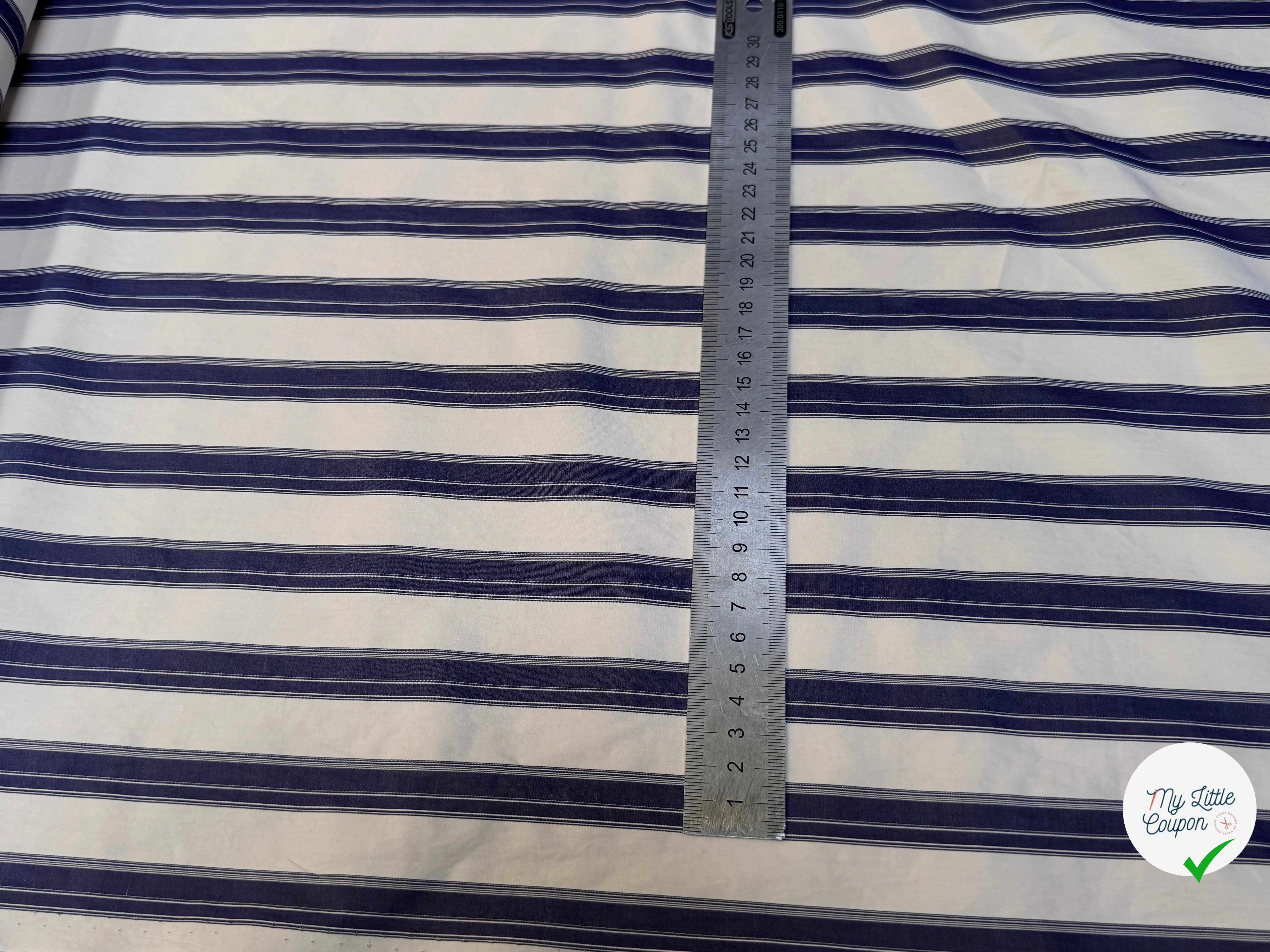 (Chute) POPELINE DE COTON GROSSE RAYURE NAVY BLANC - My Little Coupon