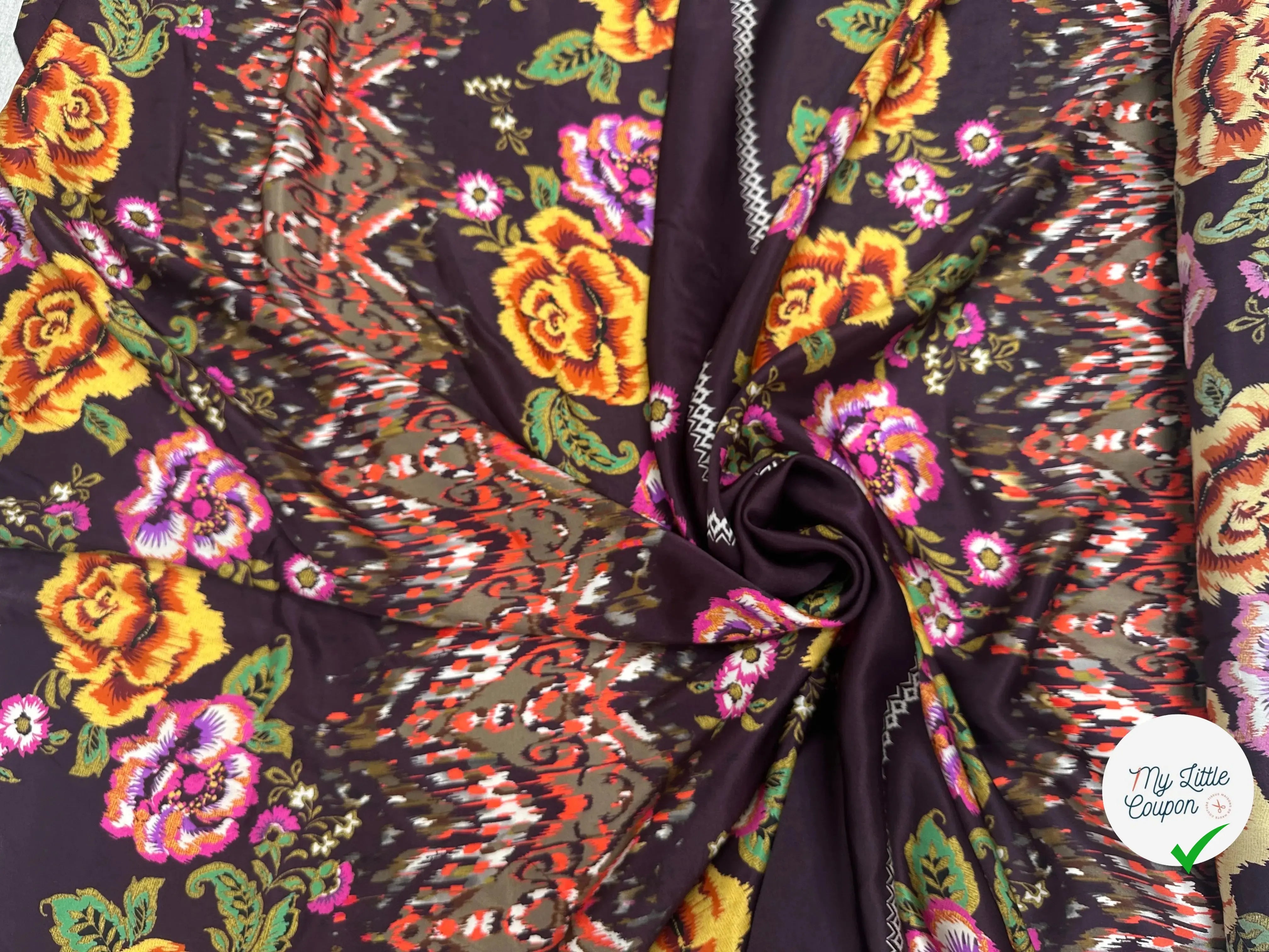 SATIN DE SOIE SETA ITALIANA SU FONDO MARRONE E FIORI - My Little Coupon