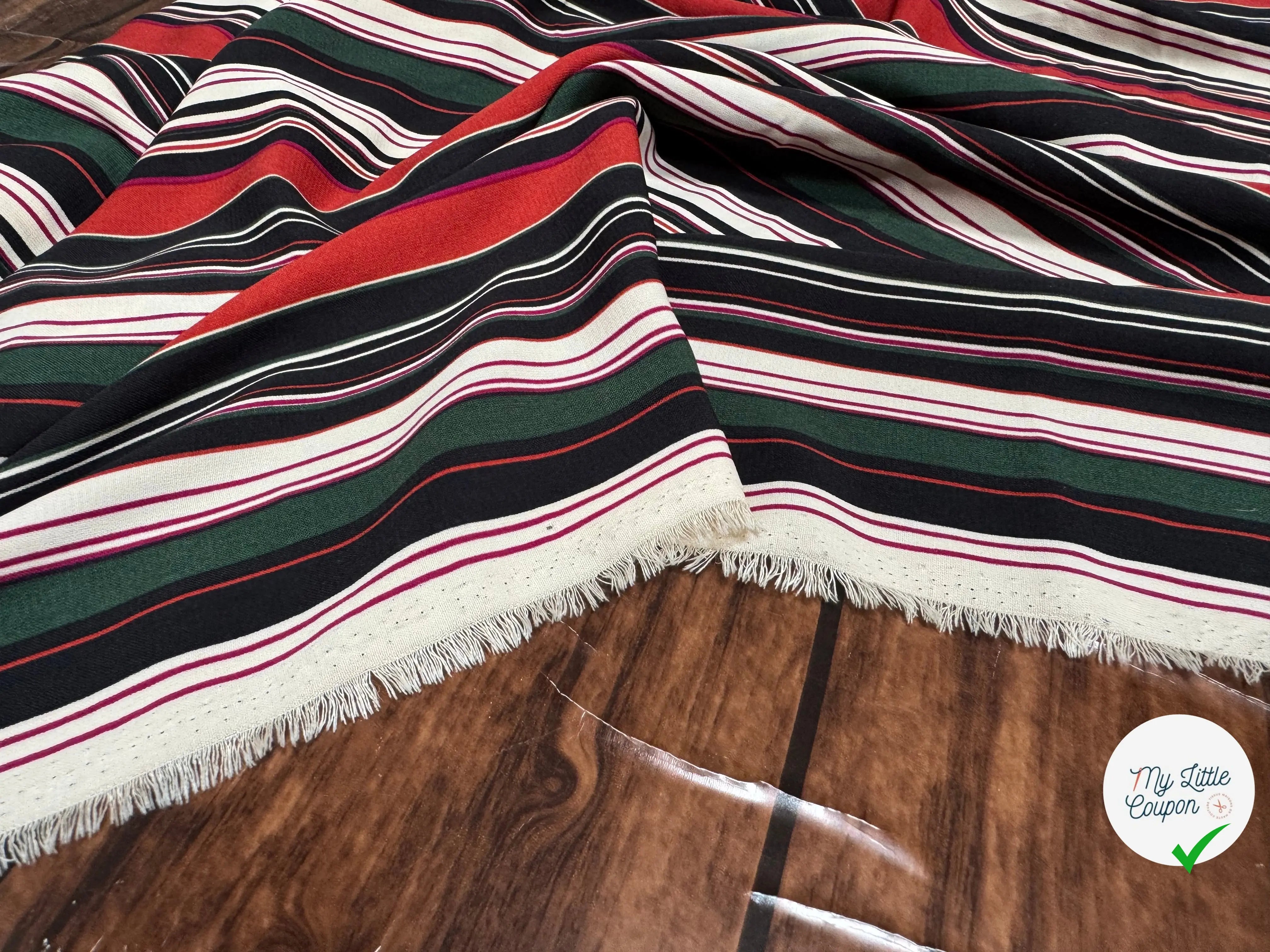 (Chute) TISSU FLUIDE À MOTIFS RAYURES BLANC VERT NOIR ET ROUGE - My Little Coupon