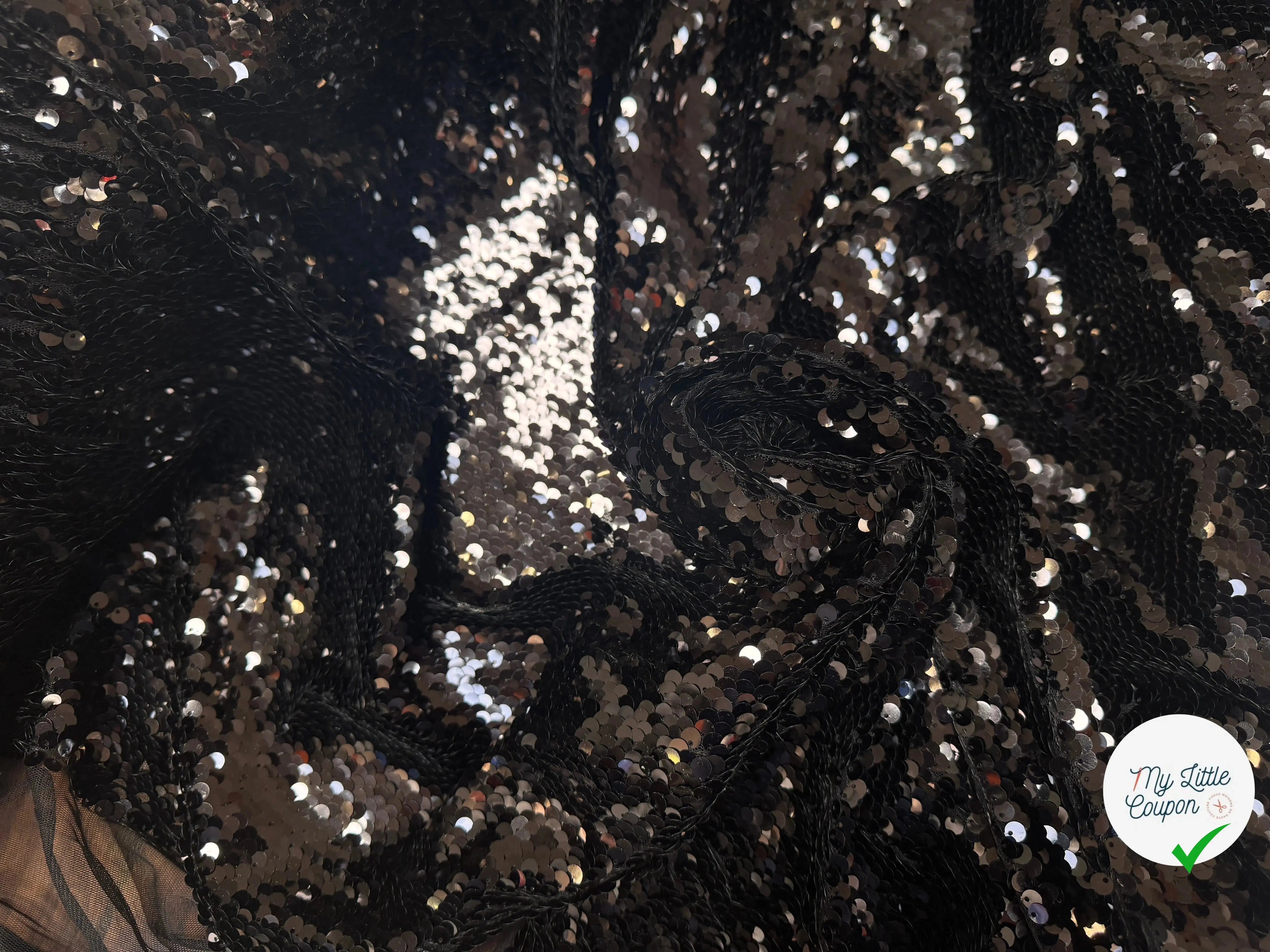 TISSU SEQUIN PAILLETTES SUR TULLE NOIR - My Little Coupon