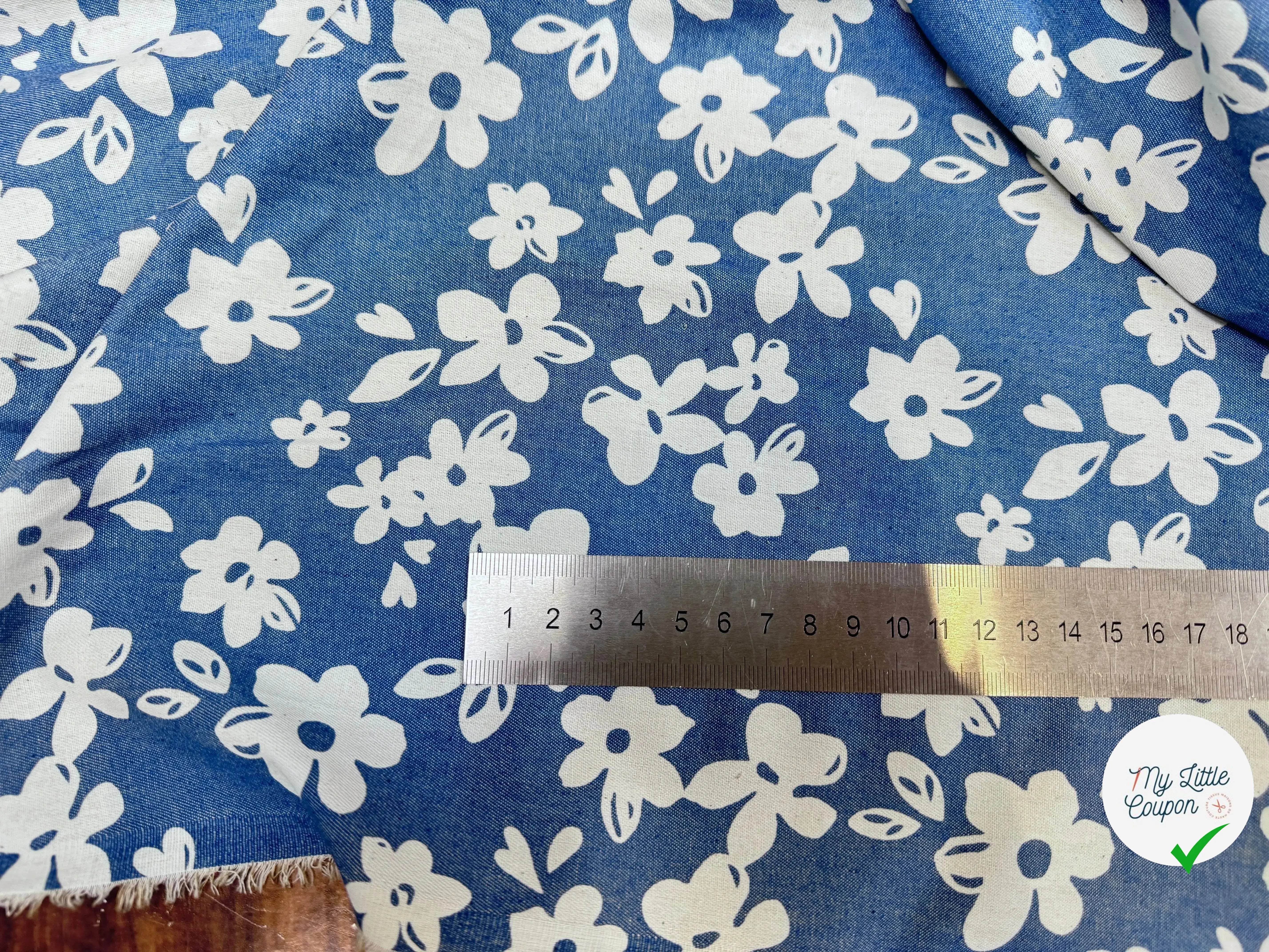 TOILE COTON FINE FAÇON DENIM CLAIR FLOWER - My Little Coupon