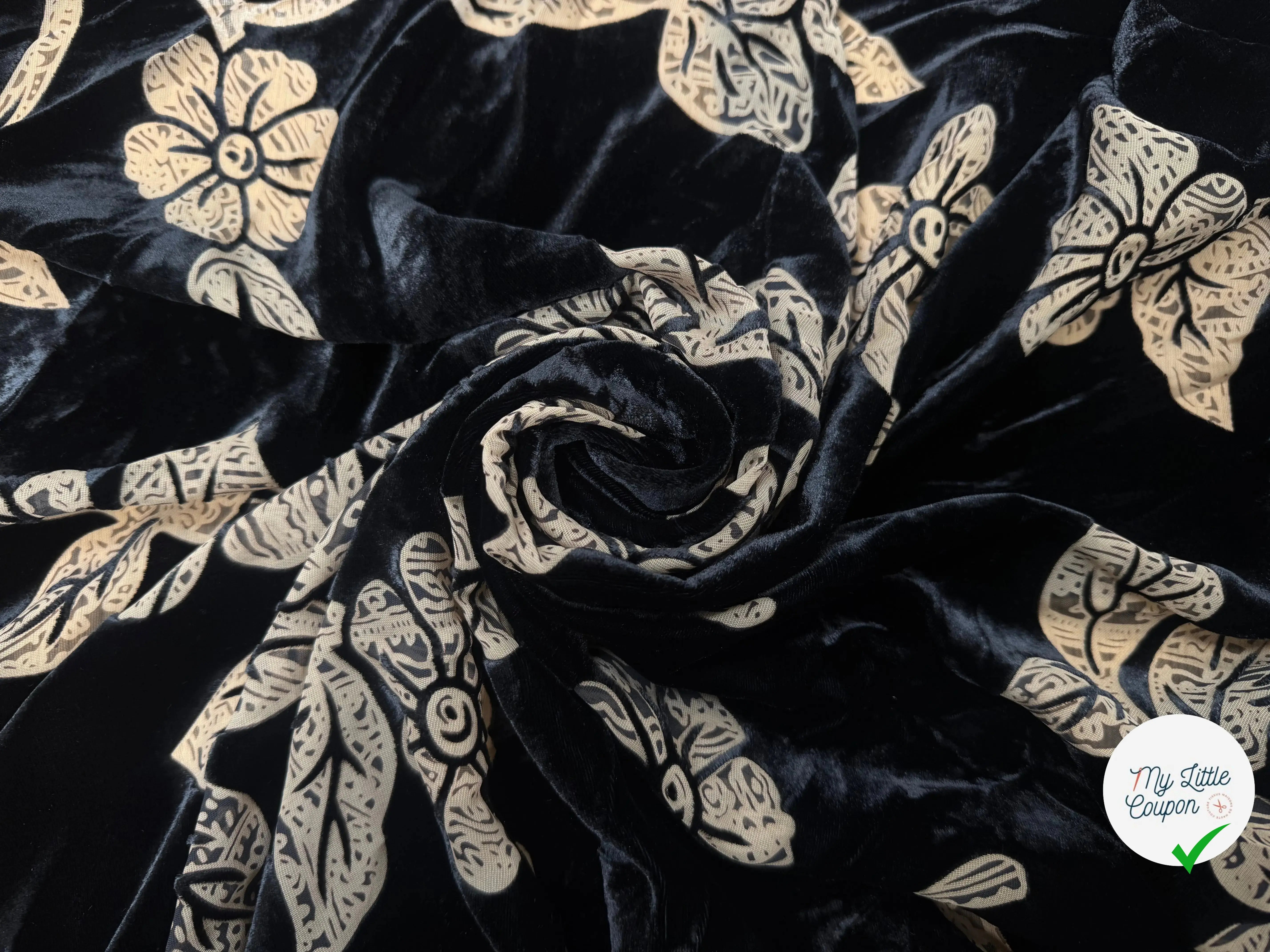 VELOURS DE SOIE DÉVORÉ NOIR AVEC MOTIFS FLEUR TRANSPARENT - My Little Coupon