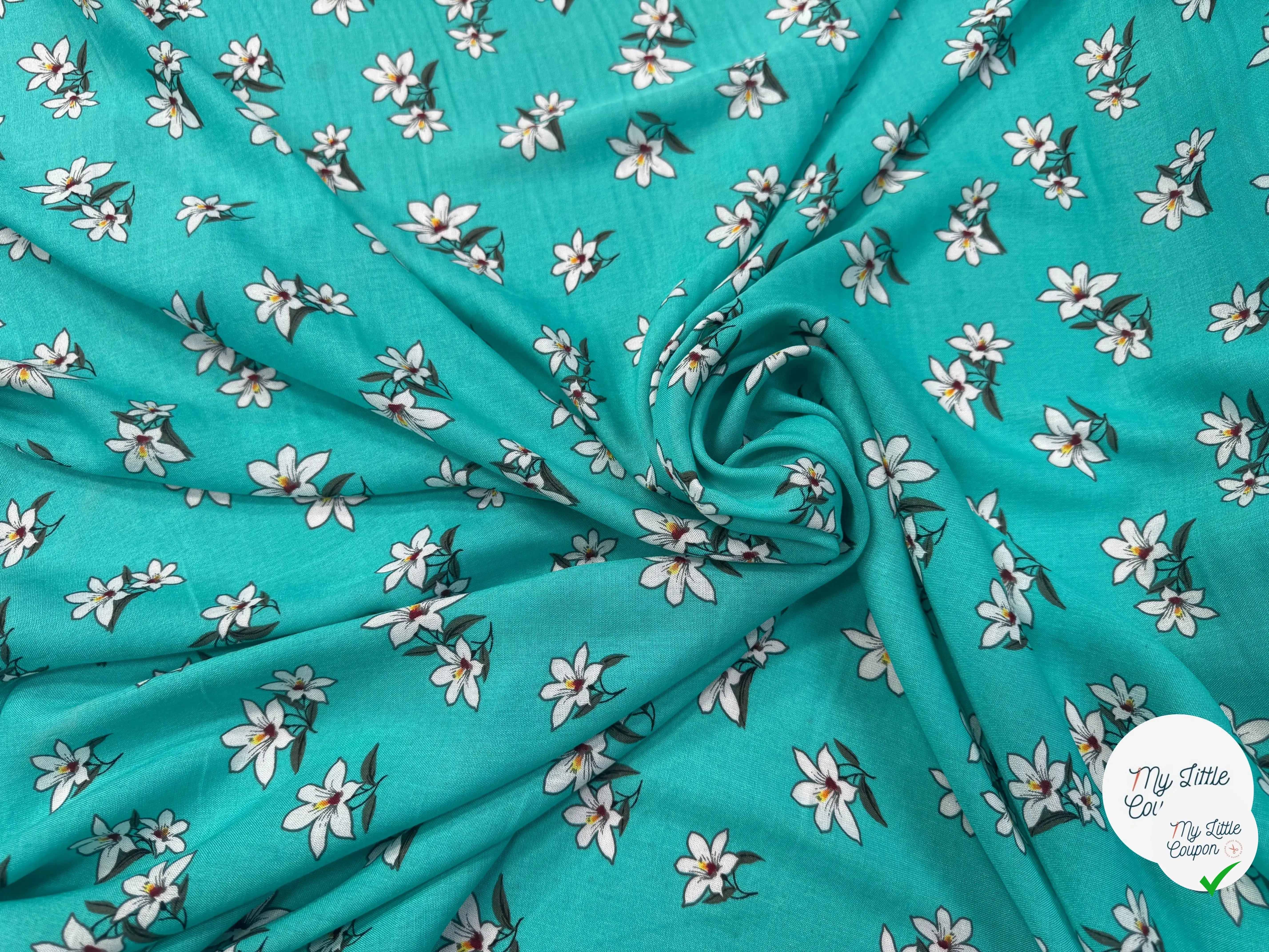 VISCOSE À MOTIF D'HIBISCUS À FOND TURQUOISE - My Little Coupon