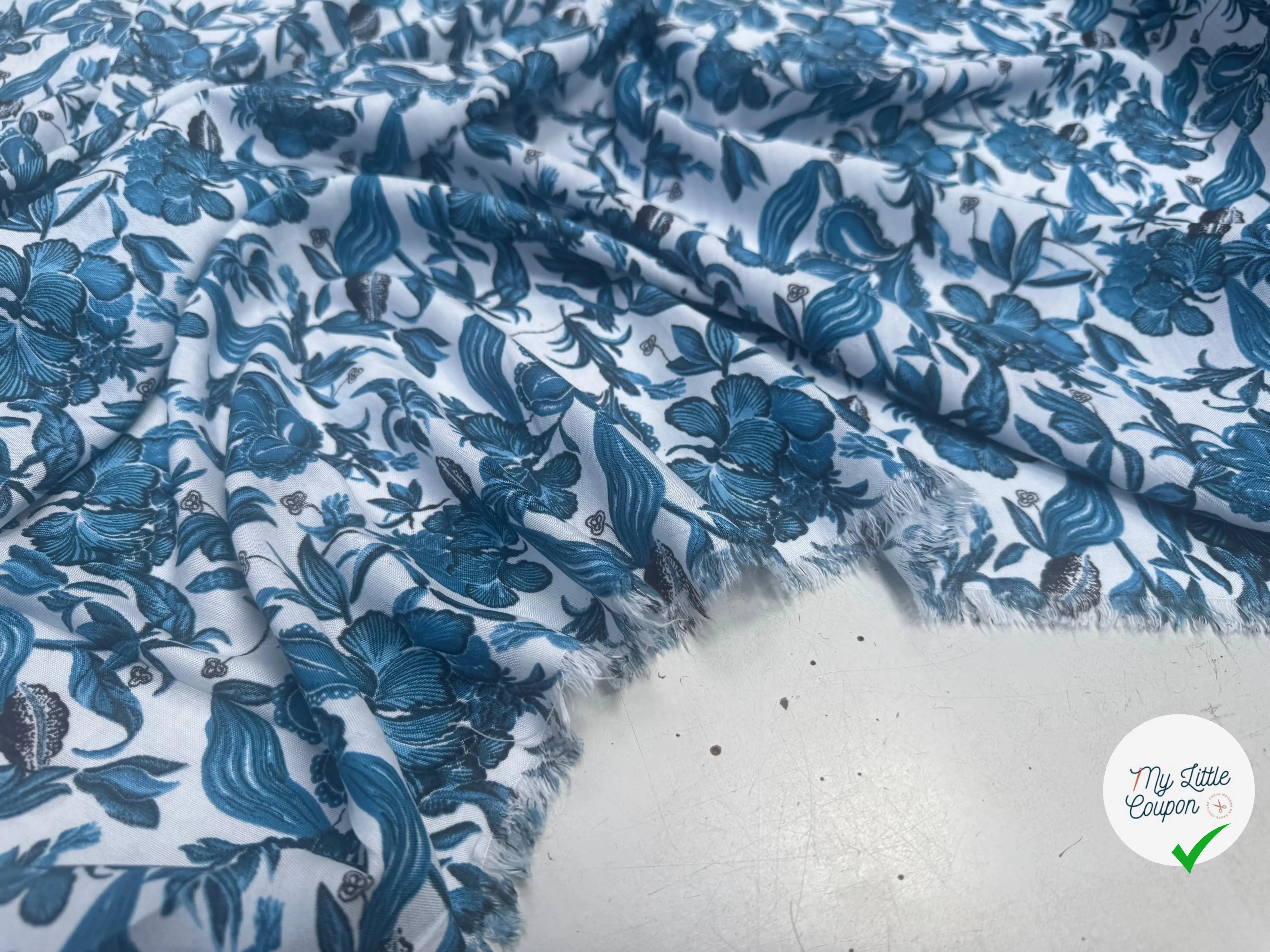 VISCOSE À MOTIFS MALLOW BLEUS - My Little Coupon