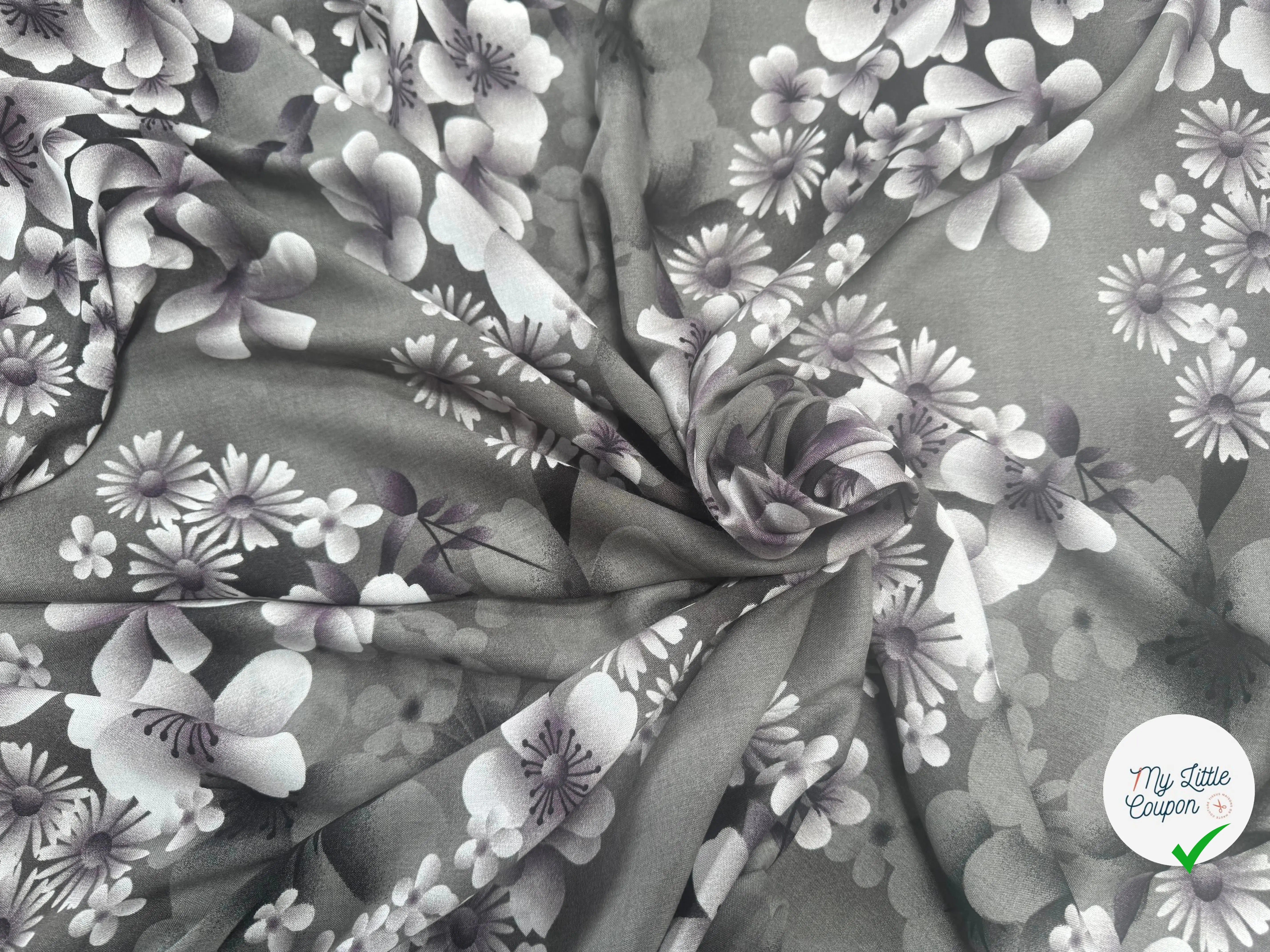 VISCOSE À MOTIFS ROSES ET PISSENLITS SUR FOND GRIS DE COULEURS GRIS - My Little Coupon