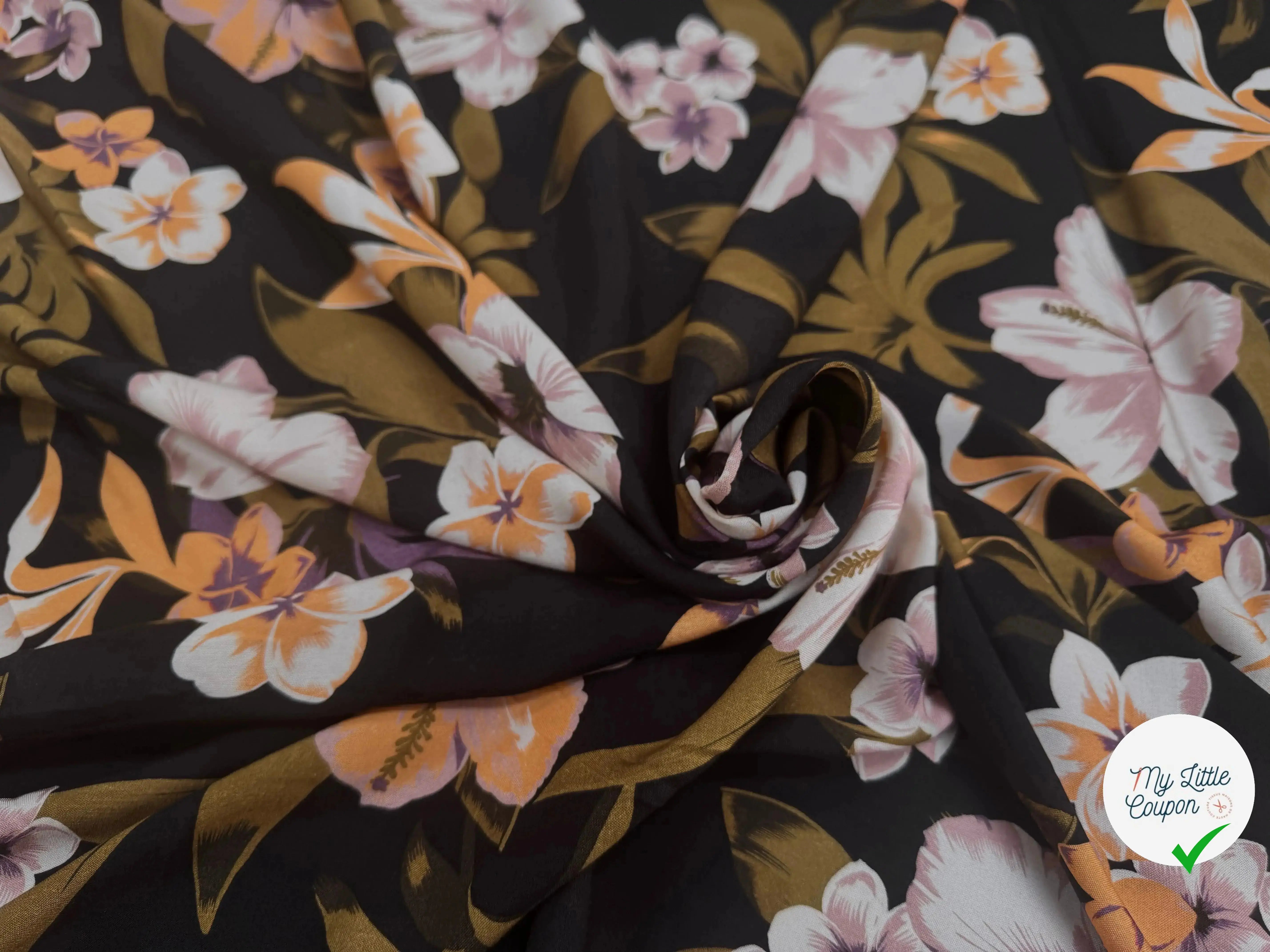 VISCOSE FEUILLAGE D'AUTOMNE FOND NOIR - My Little Coupon