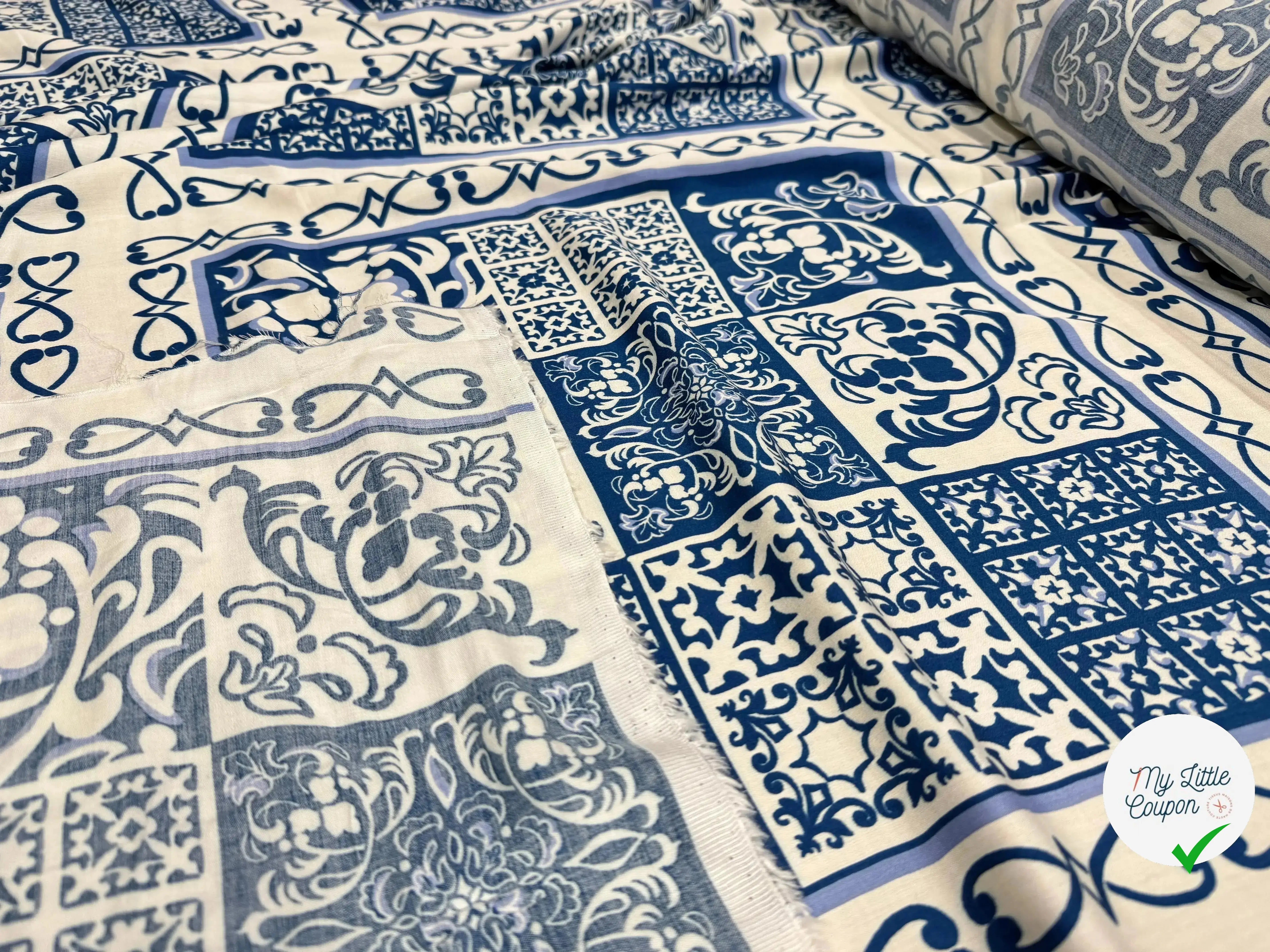 VISCOSE IMPRIMÉE BARROCK DE BLEU - My Little Coupon