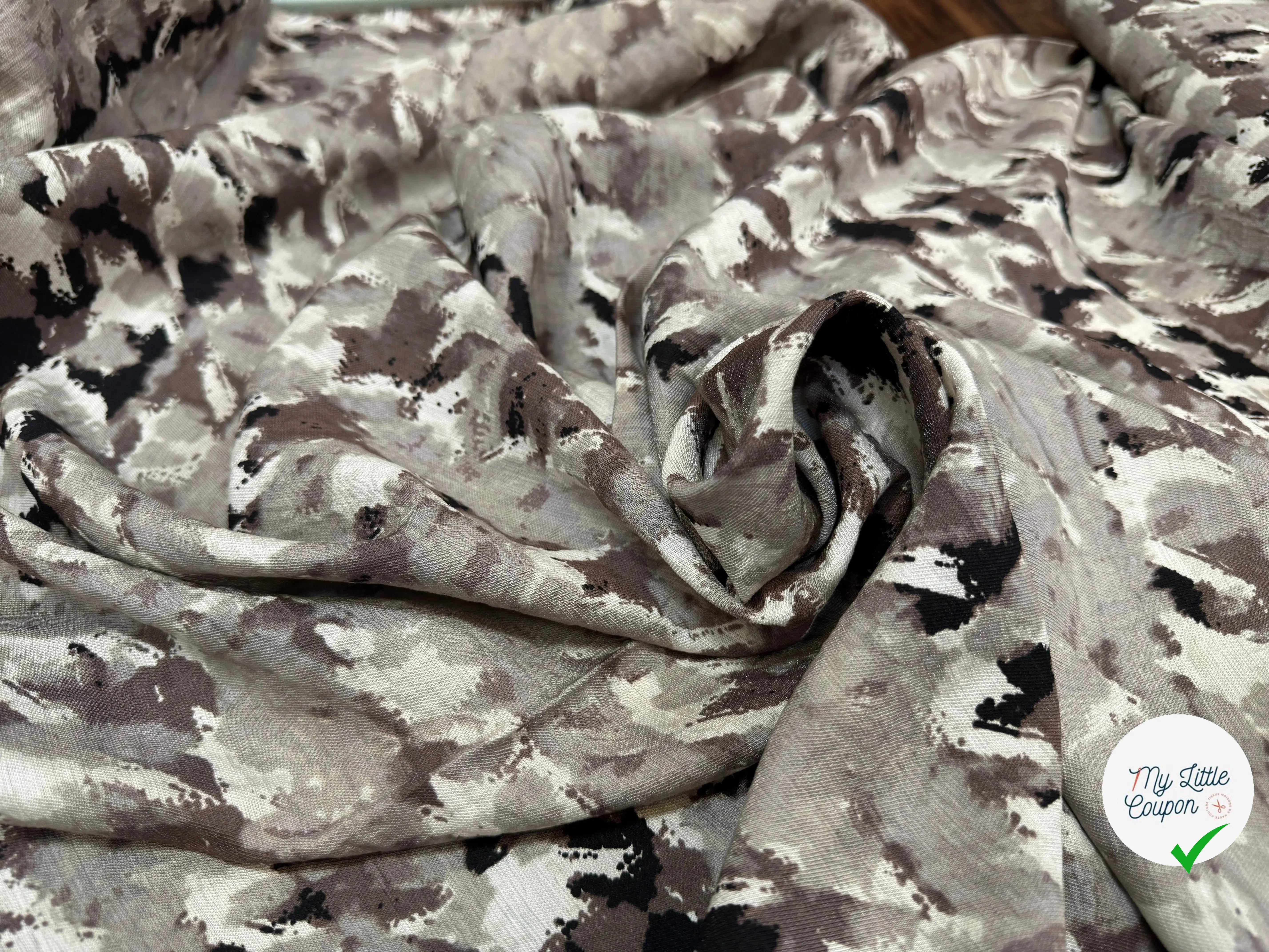 VISCOSE NYLON TWILL TISSU IMPRIMÉ ABSTRAIT NOIR - My Little Coupon