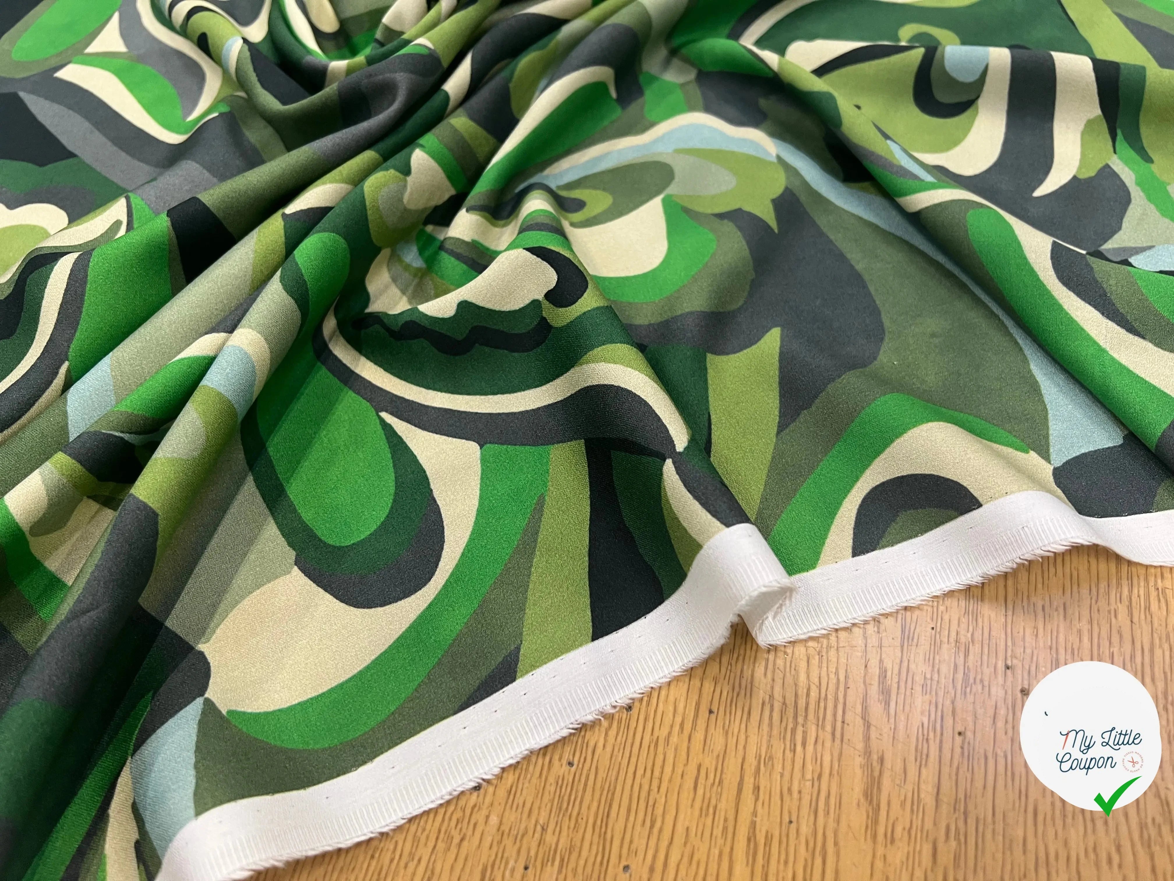VISCOSE VERTE & CREME MOTIF FLORAL - My Little Coupon