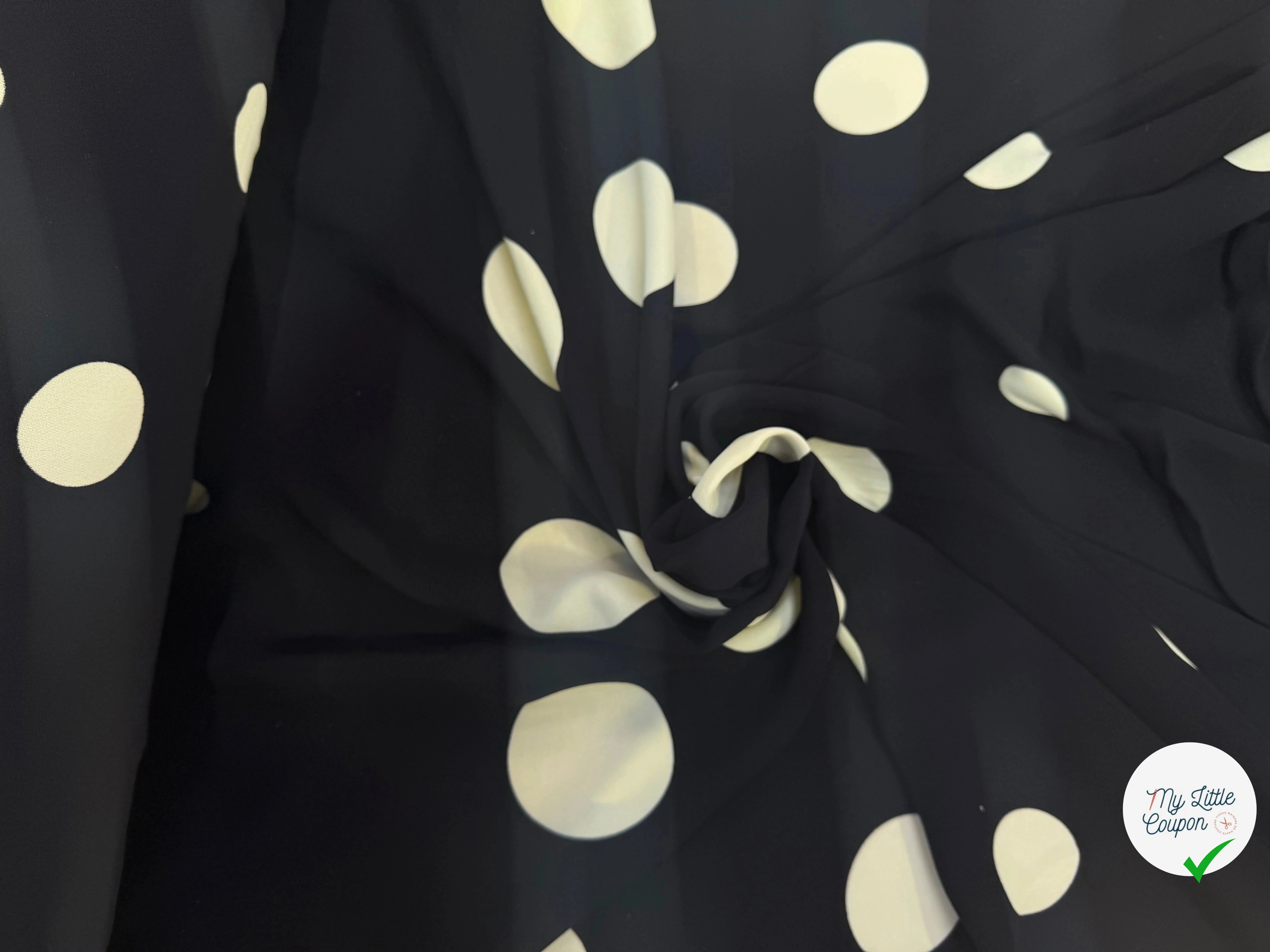 CREPE MAROCAIN 100% VISCOSE NOIR POIS BLANC CASSÉ - My Little Coupon