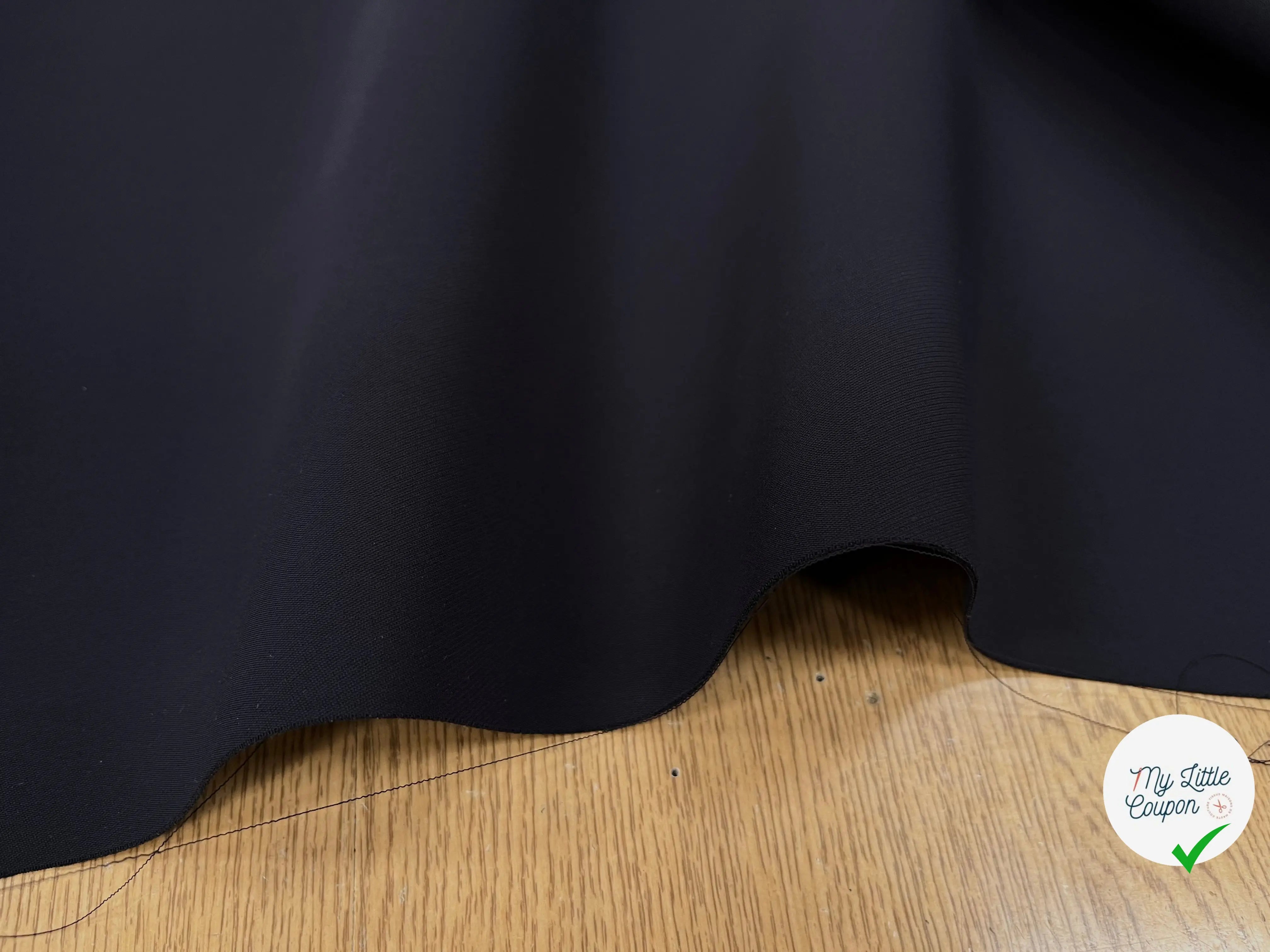 DOUBLE ETOFFE CREPE SUBLIME TENUE DARK NAVY - My Little Coupon