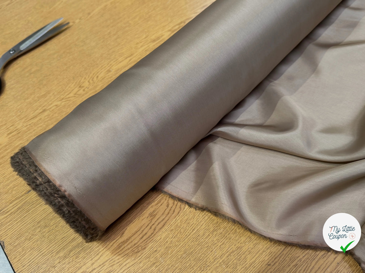 DOUBLURE FINE ET LISSE 62% ACETATE 38% CUPRO BEIGE MARRONNÉ - My Little Coupon