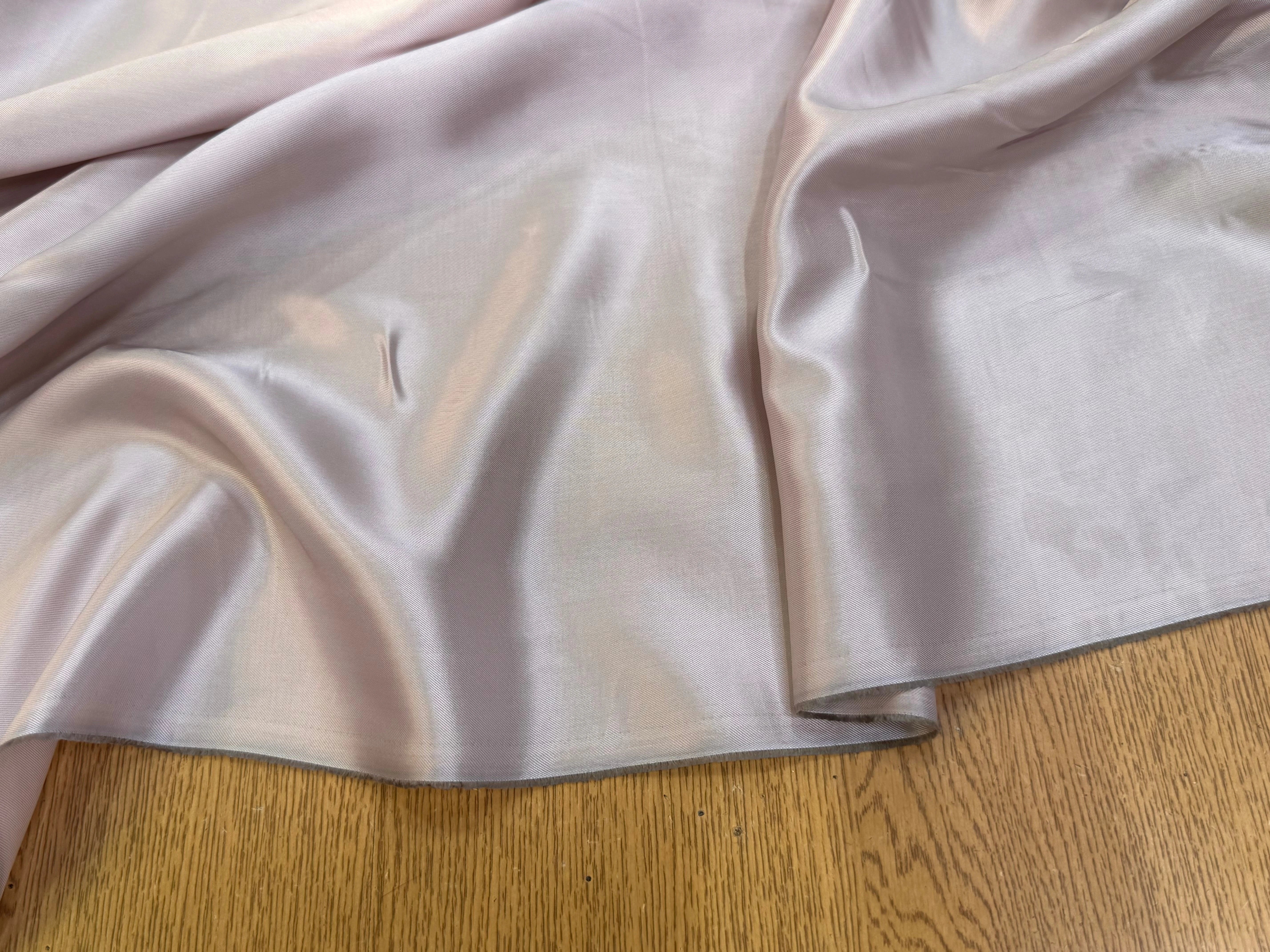 DOUBLURE SATIN 100% VISCOSE LLIGHT LAVENDER - My Little Coupon