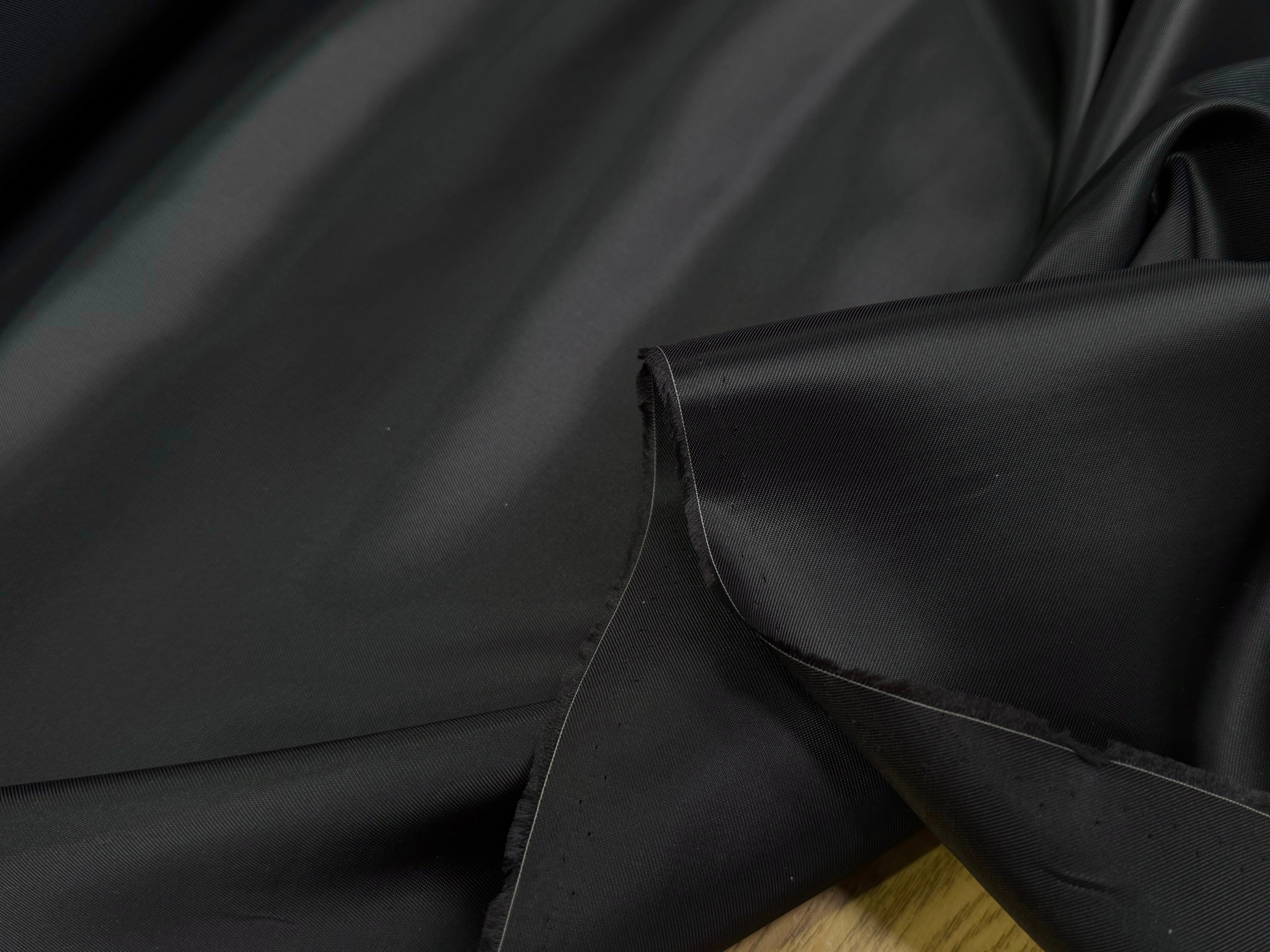 DOUBLURE VISCOSE ACETATE NOIR PROFOND 51% VISCOSE - My Little Coupon
