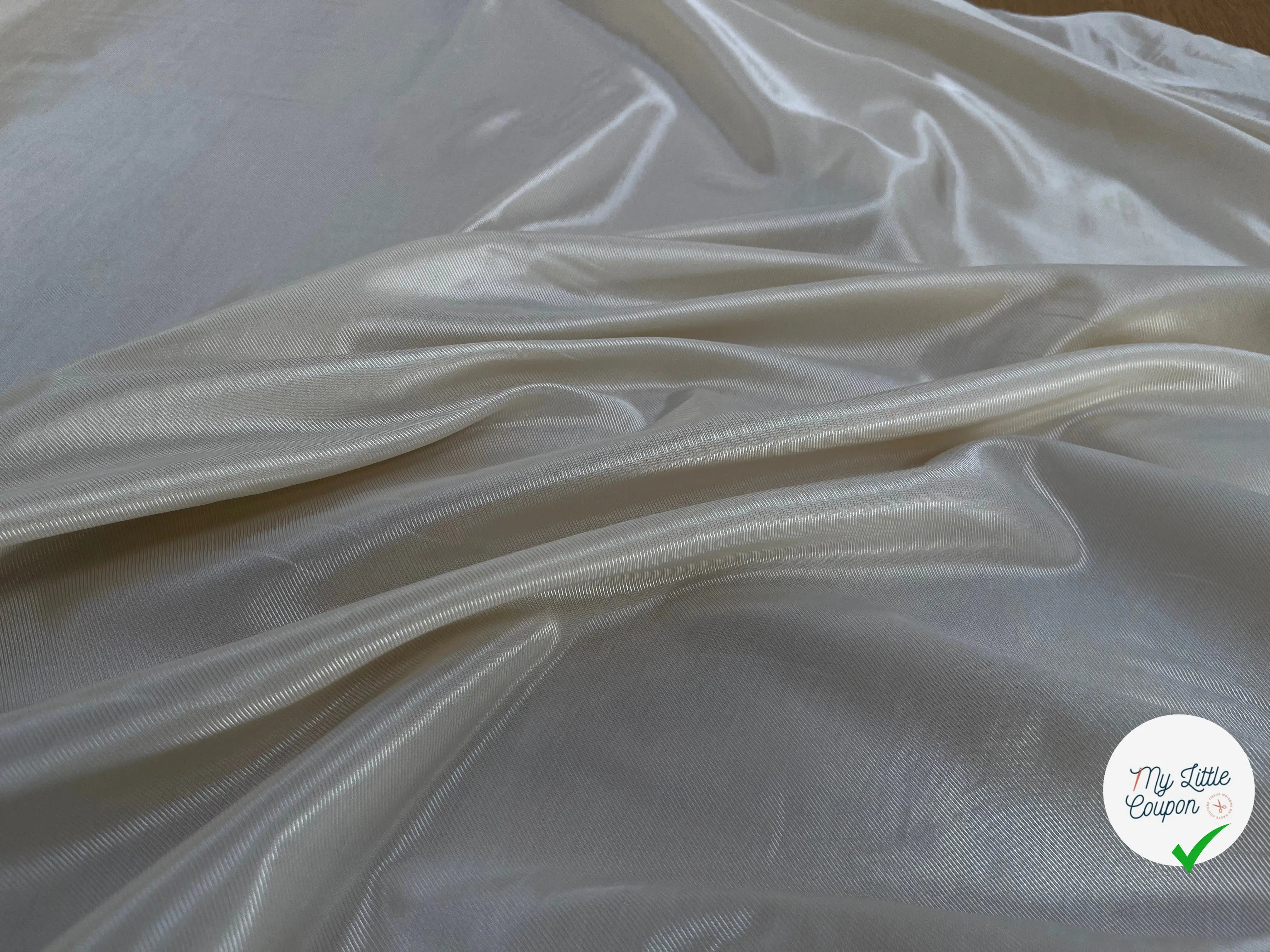 DOUBLURE VISCOSE UNI BEIGE SERGÉE LISSE - My Little Coupon