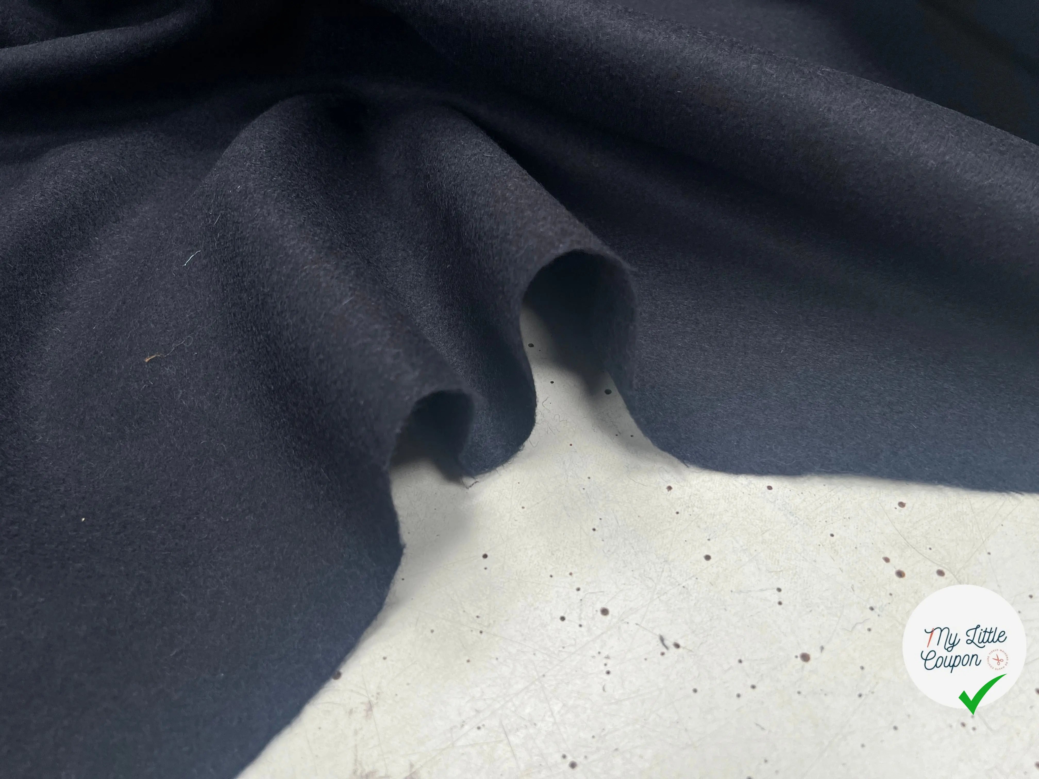 DRAP DE LAINE BLEU MARINE SUBLIME - My Little Coupon