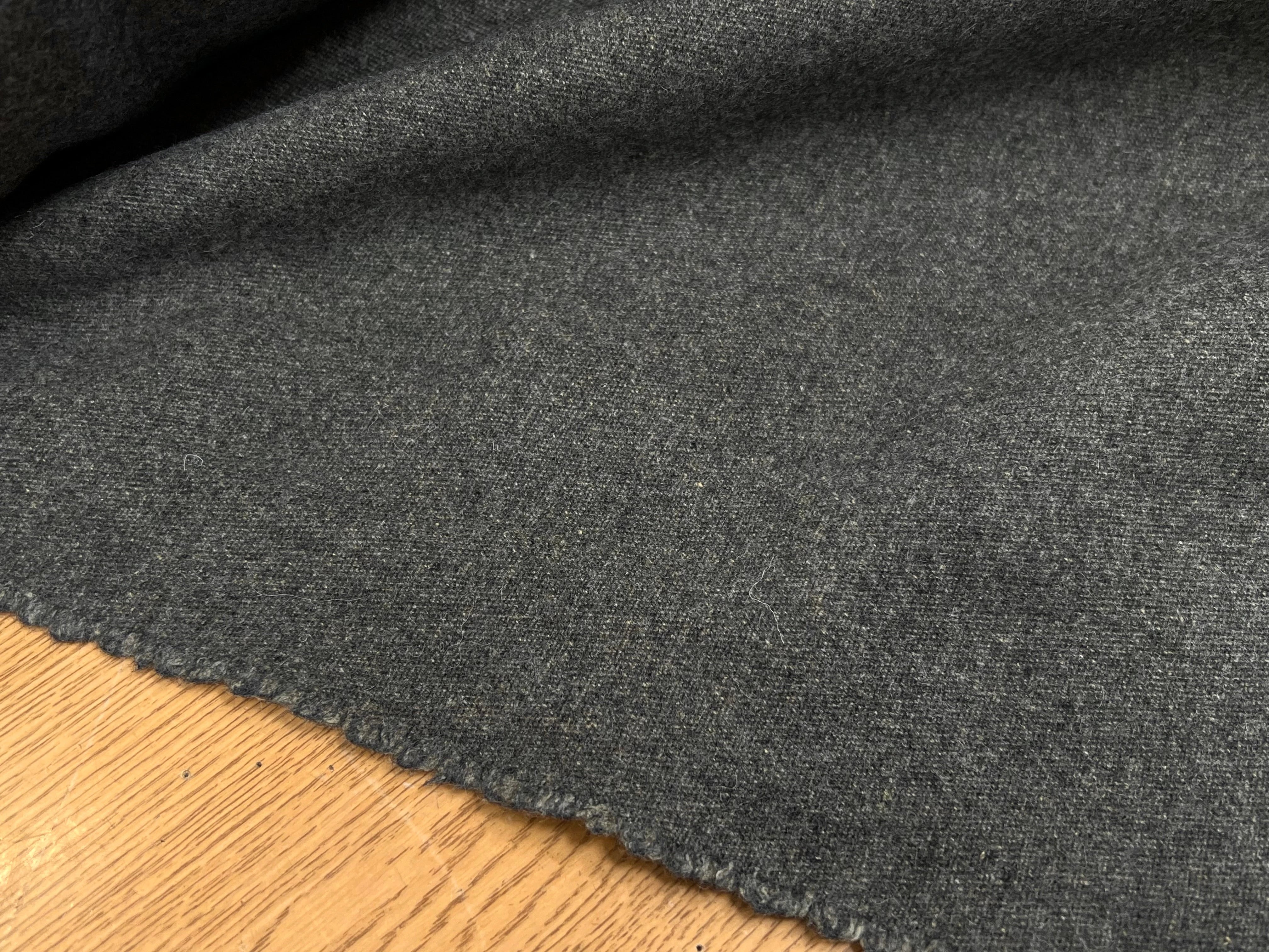 DRAP DE LAINE MANTEAU VERT DE GRIS 70% LAINE VIERGE - My Little Coupon