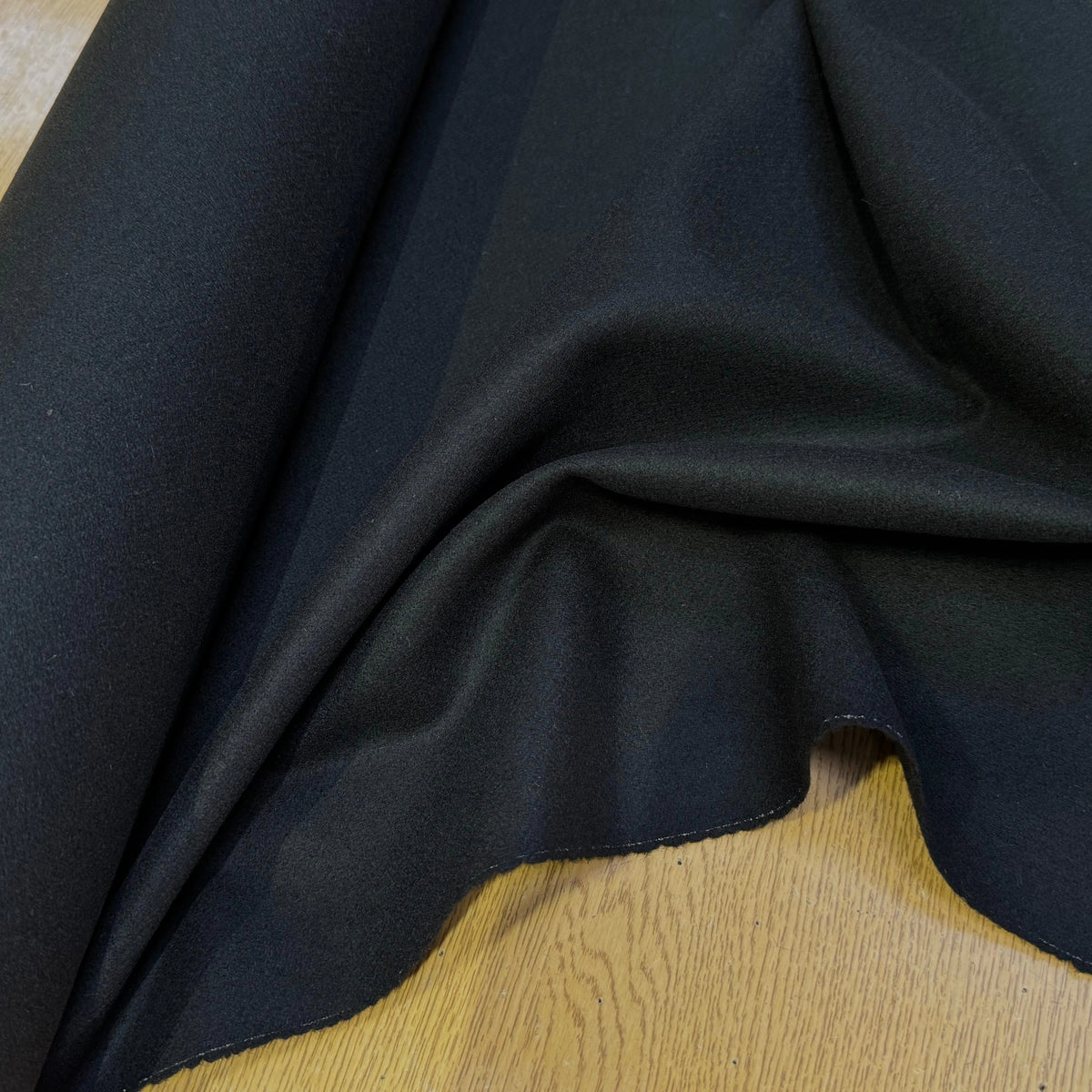 DRAP DE LAINE NOIR PROFOND NOBLE 85% LAINE - My Little Coupon