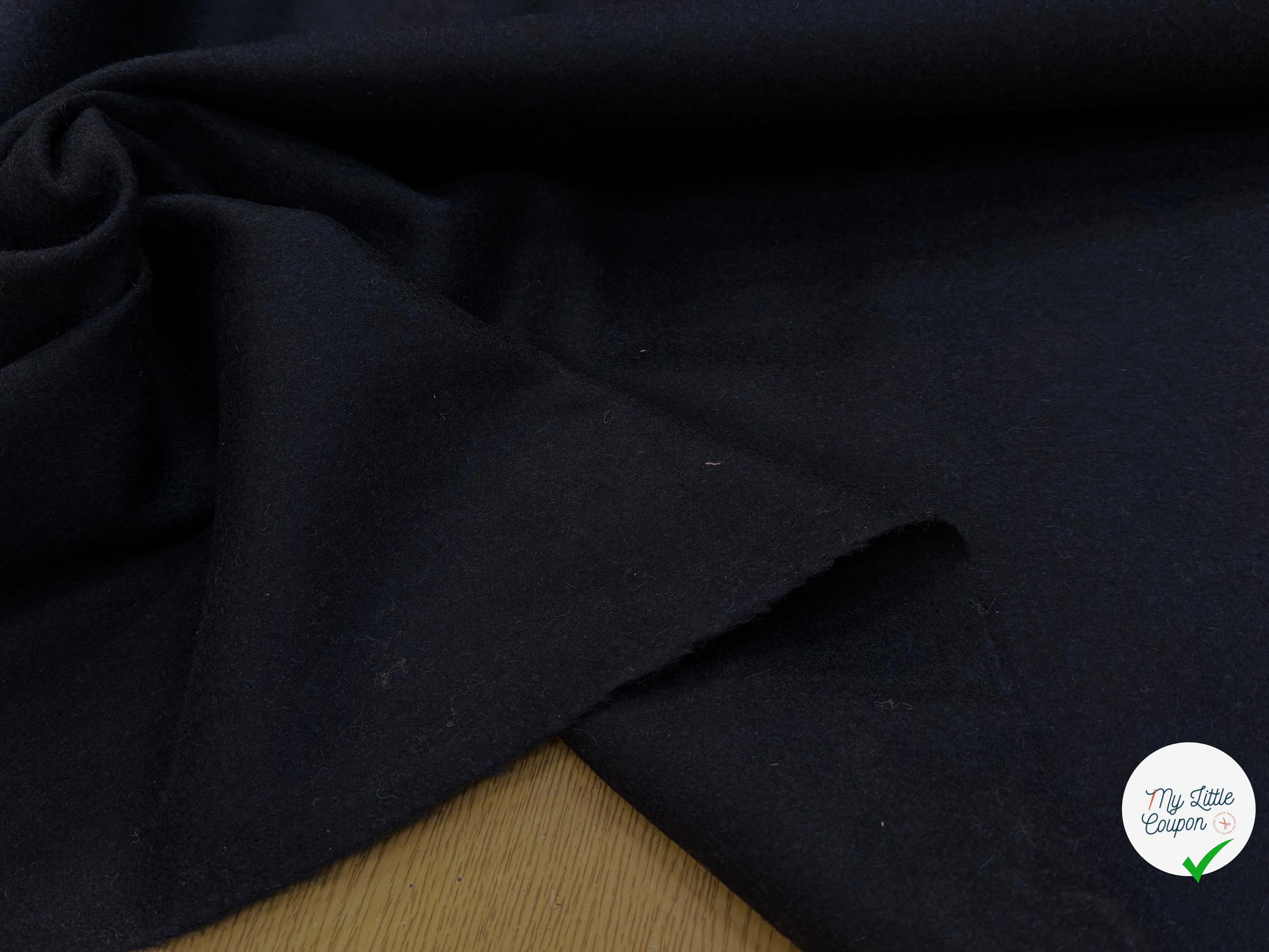 DRAP DE LAINE ULTRA BEAU DARK BLUE - My Little Coupon
