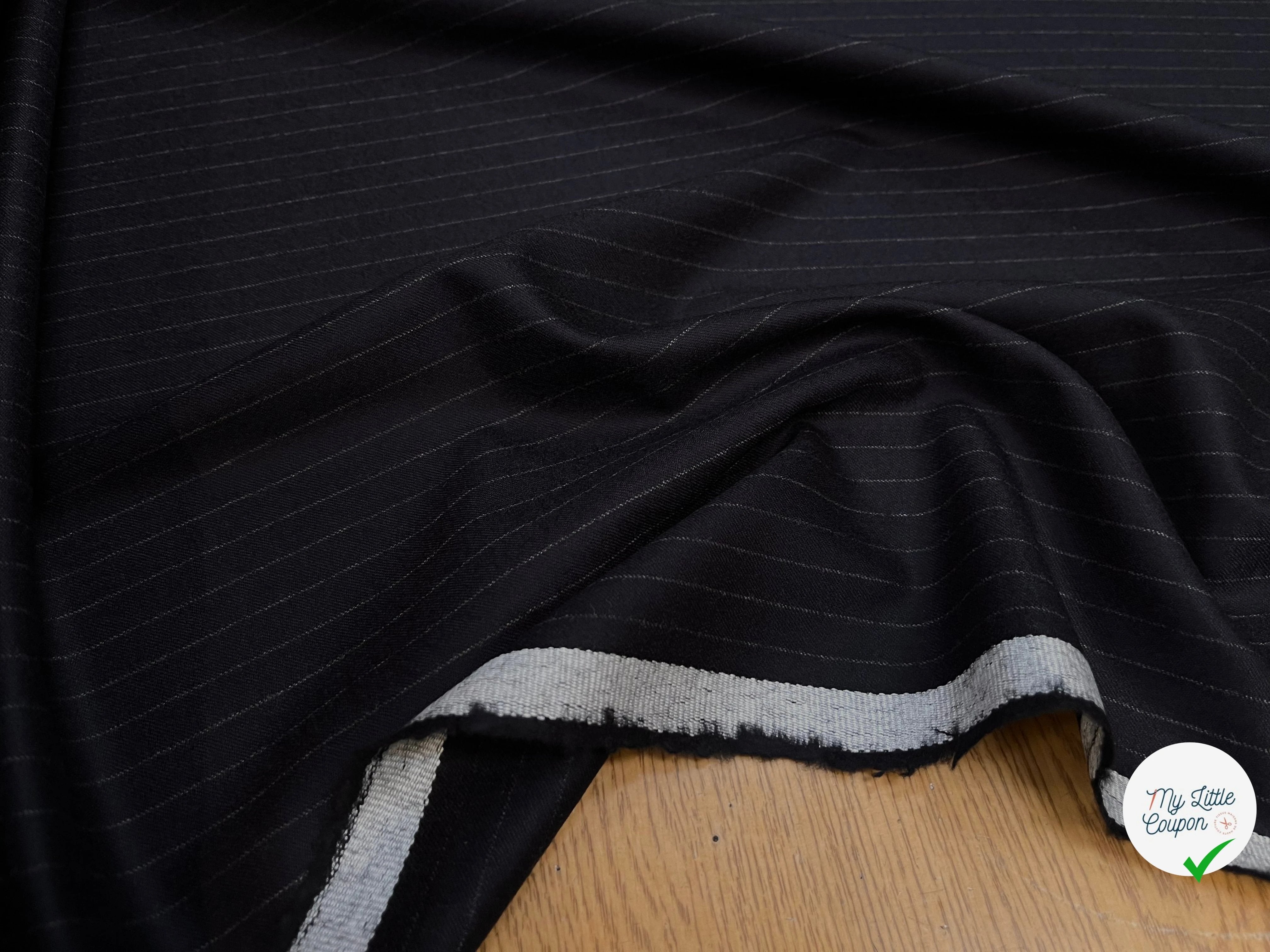DRAPERIE DE LAINE BLEU MARINE À RAYURE DEPERLANTE - My Little Coupon