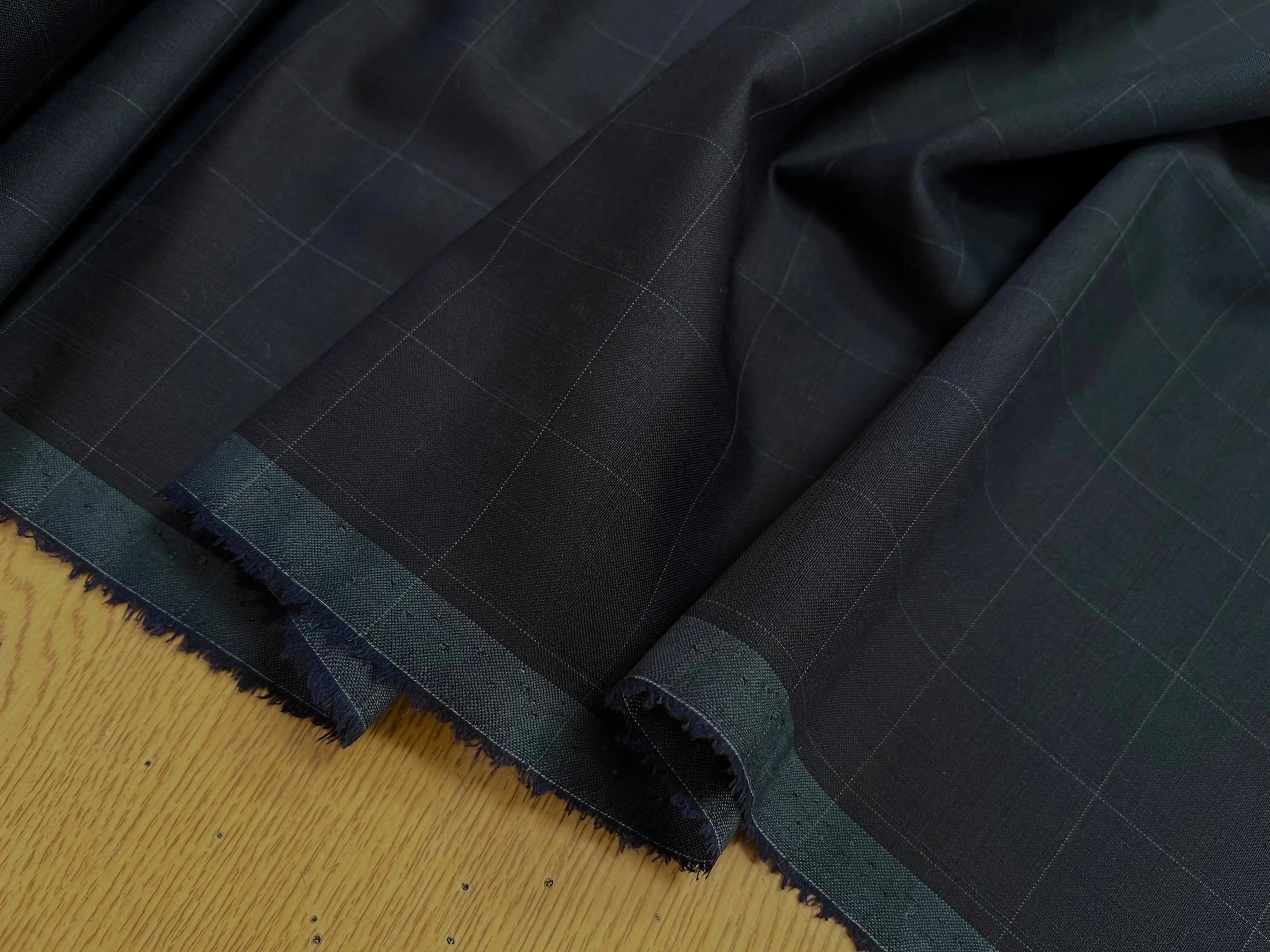 DRAPERIE DE LAINE BLEU NUIT À CARREAUX DEPERLANTE CHIC - My Little Coupon