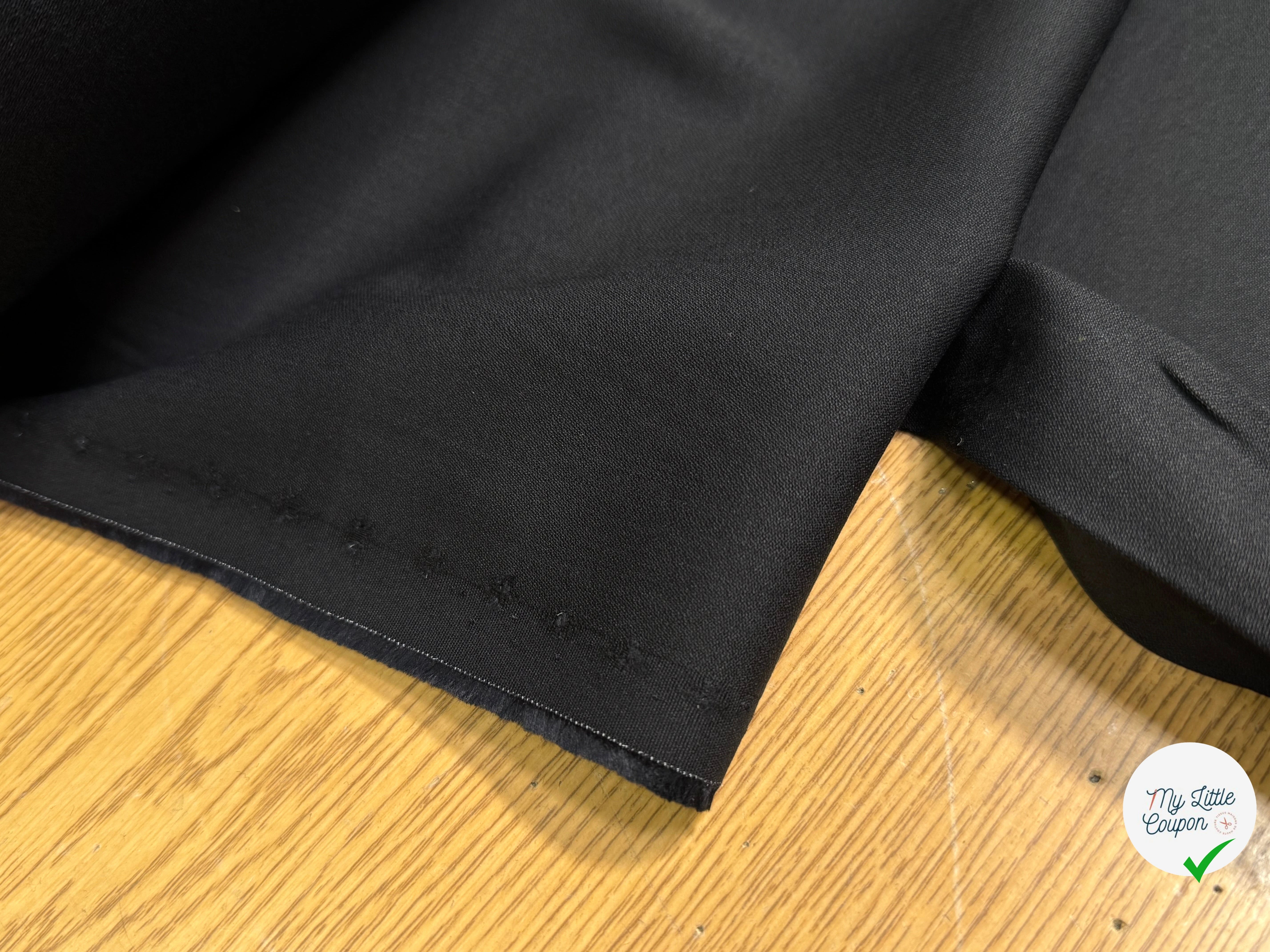 DRAPERIE DE LAINE ET VISCOSE FROIDE TRÈS BELLE TENUE STRETCH NOIR 55% LAINE VIERGE - My Little Coupon