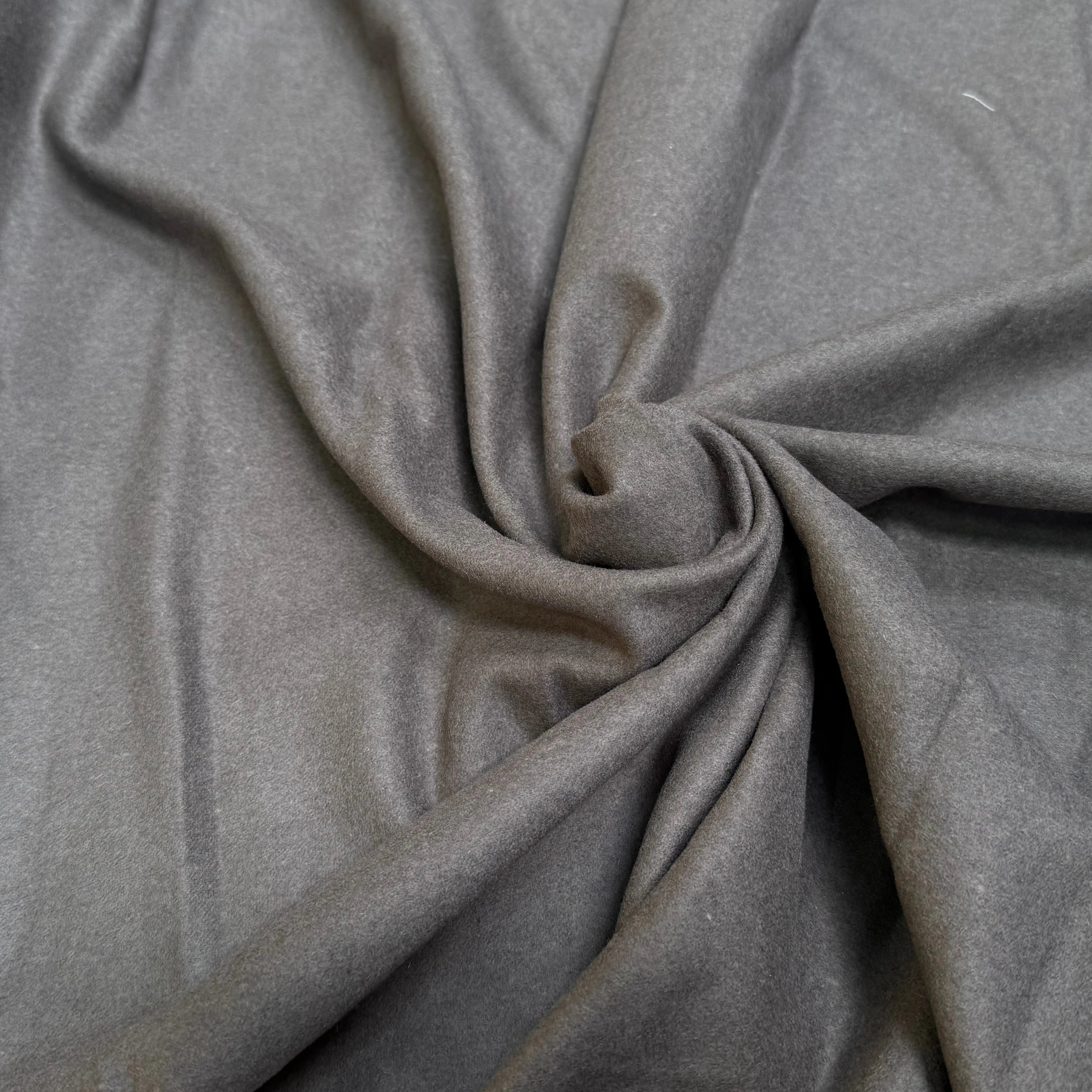 DRAPERIE DE LAINE GRIS MARRONNÉ - My Little Coupon