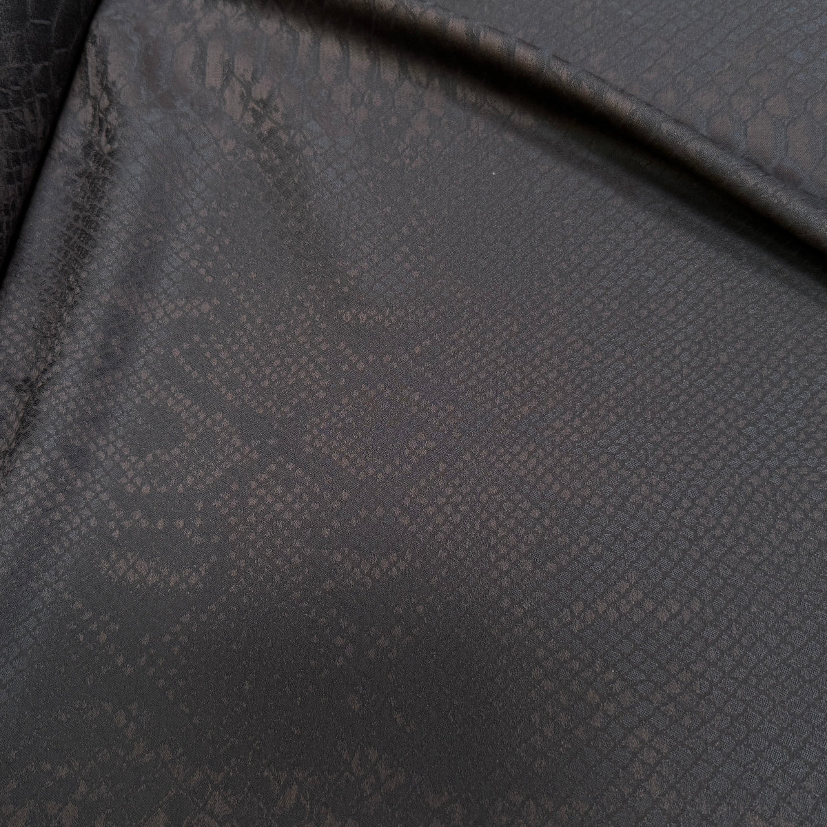 DRAPERIE DE LAINE PYTHON MARRON NOIR LÉGÈREMENT SATINÉE TRÈS CHIC - My Little Coupon