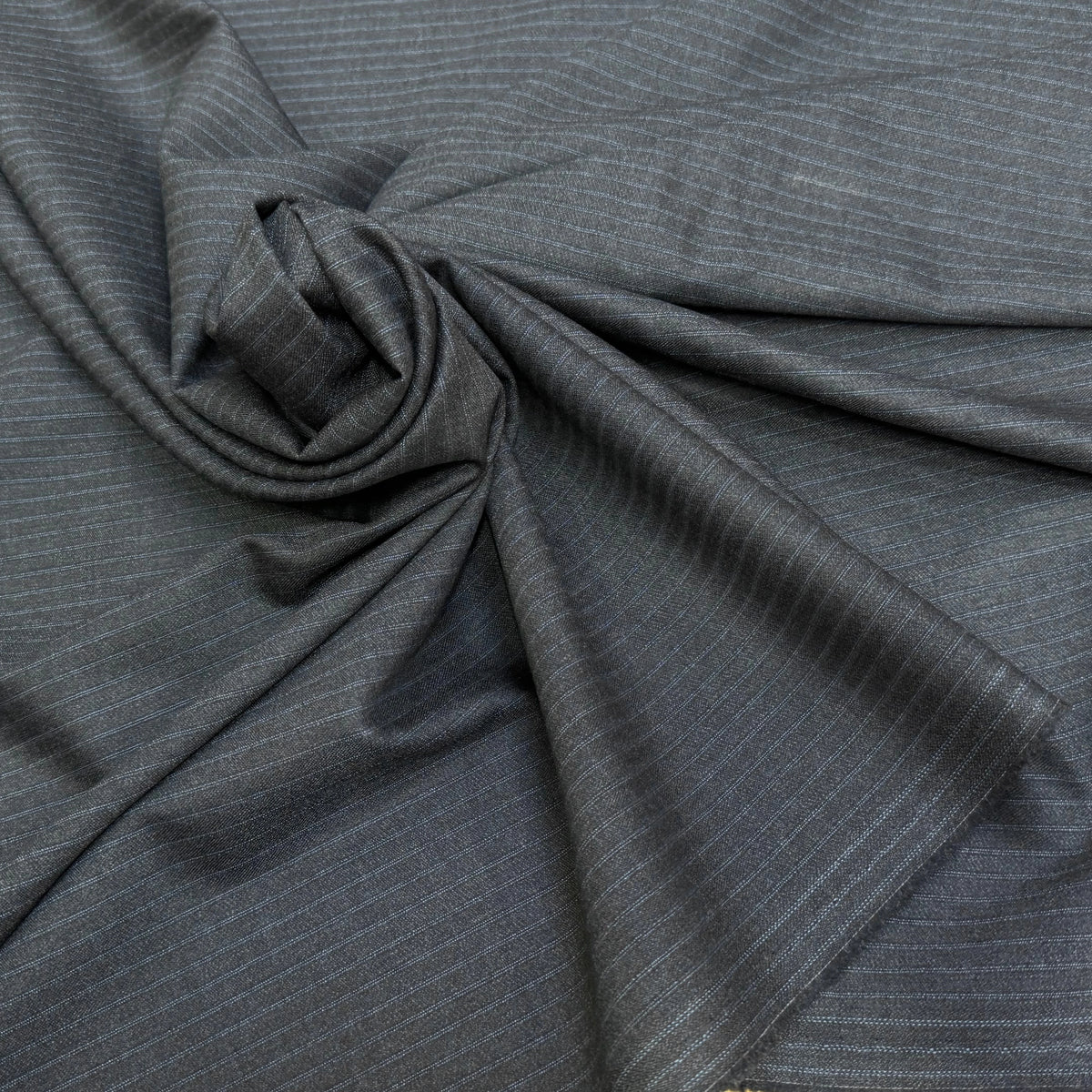 DRAPERIE DE LAINE SUPER 100'S GRIS RAYURES BLEUES TRÈS ÉLÉGANT - My Little Coupon