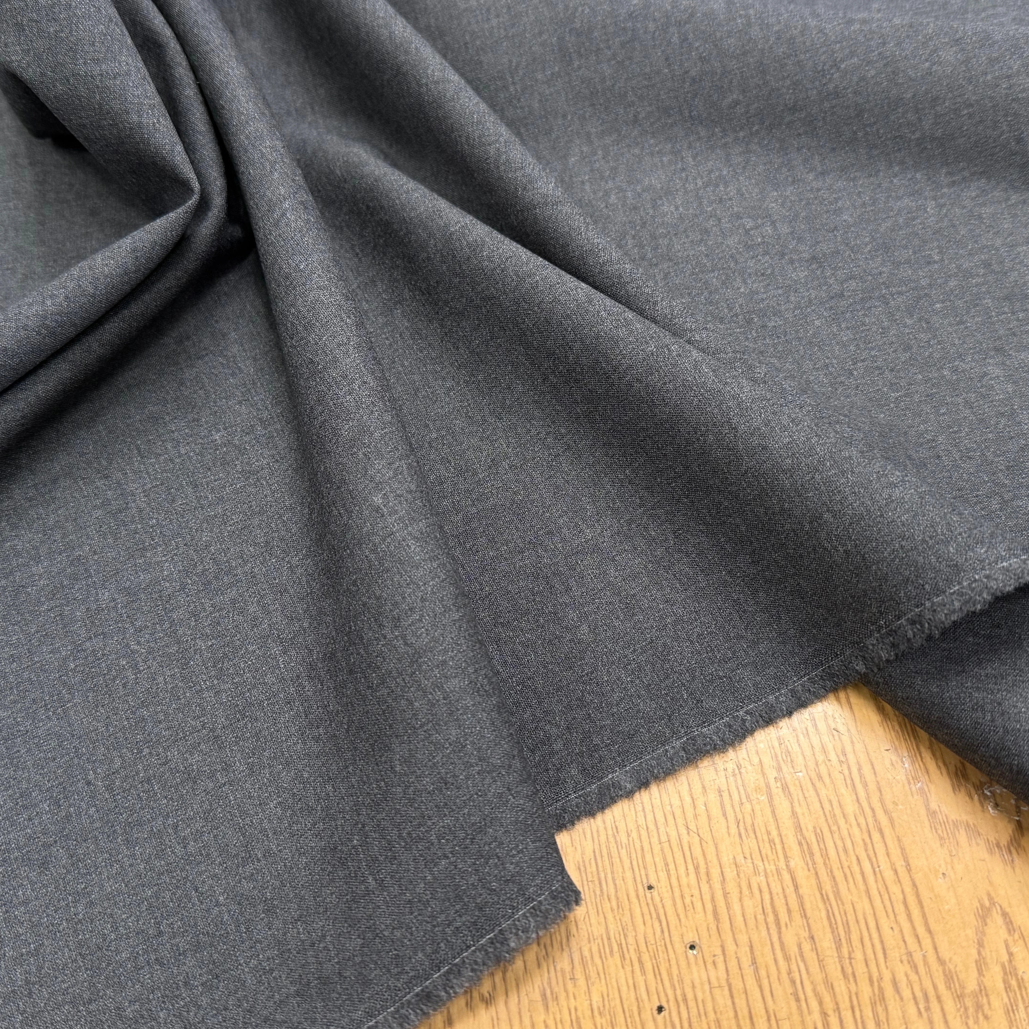 DRAPERIE DE LAINE TRÈS BELLE TENUE GRISE 96% LAINE VIERGE - My Little Coupon