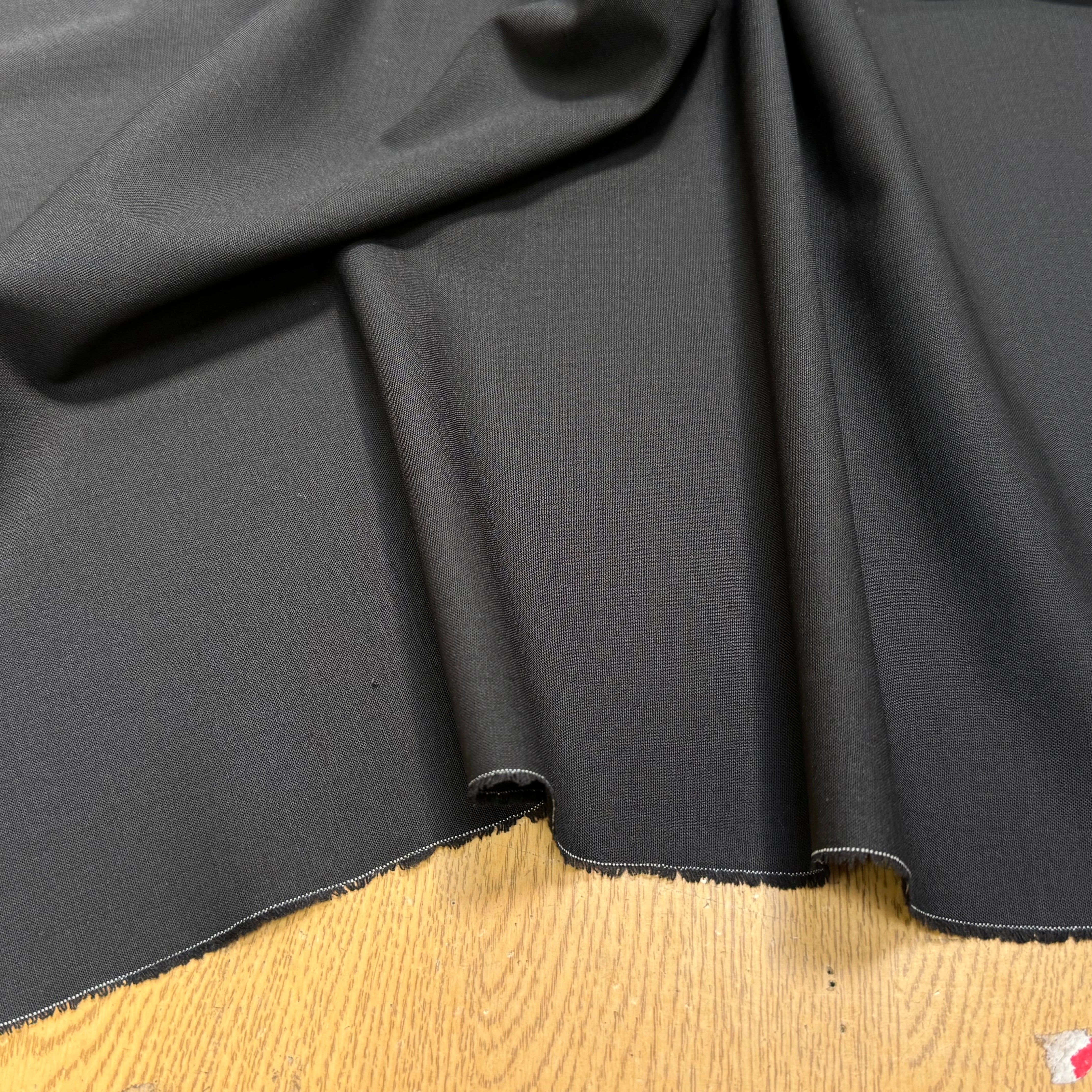 DRAPERIE DE LAINE ULTRA BELLE UNI NOIR - My Little Coupon