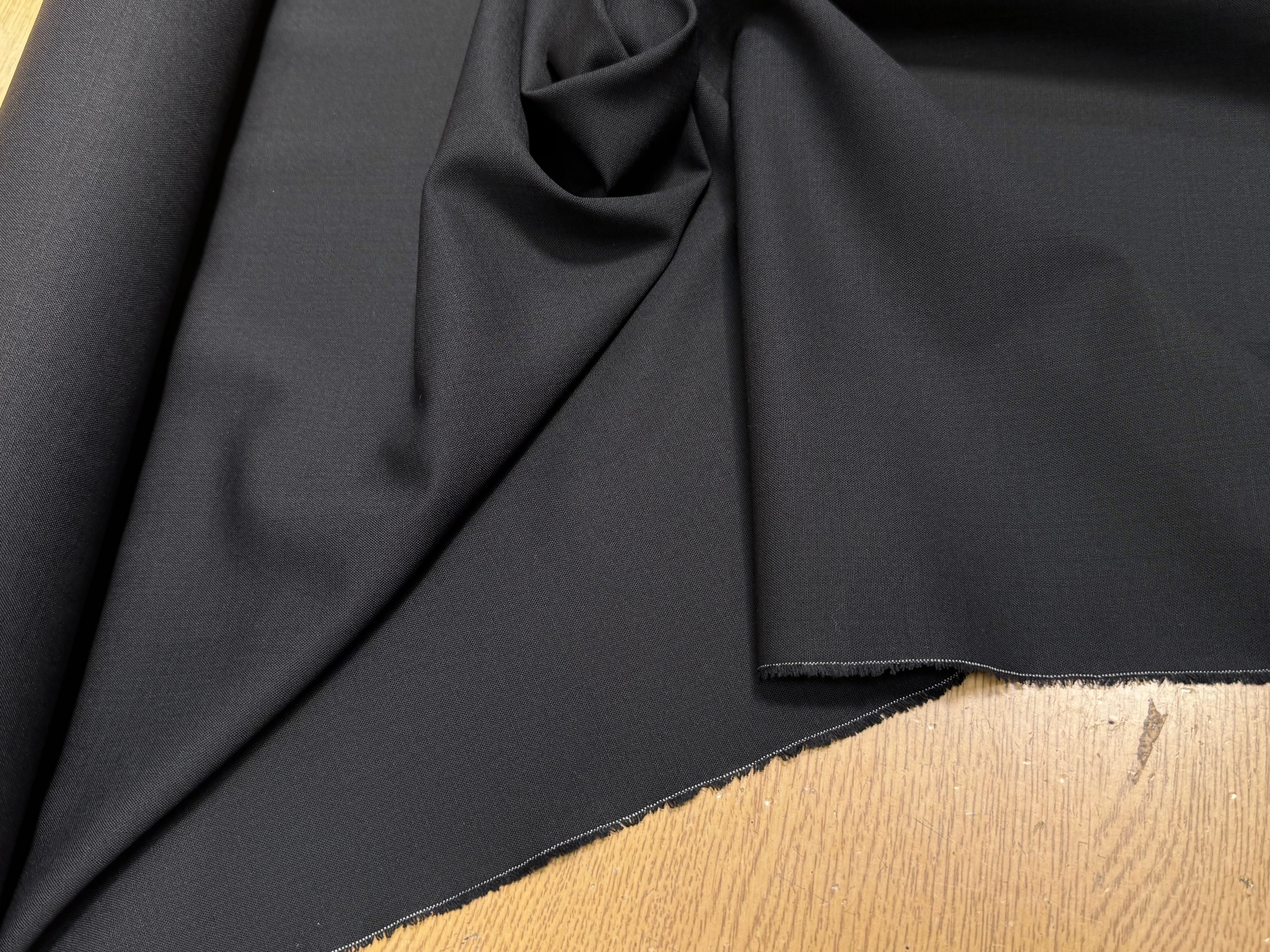 DRAPERIE DE LAINE ULTRA BELLE UNI NOIR - My Little Coupon