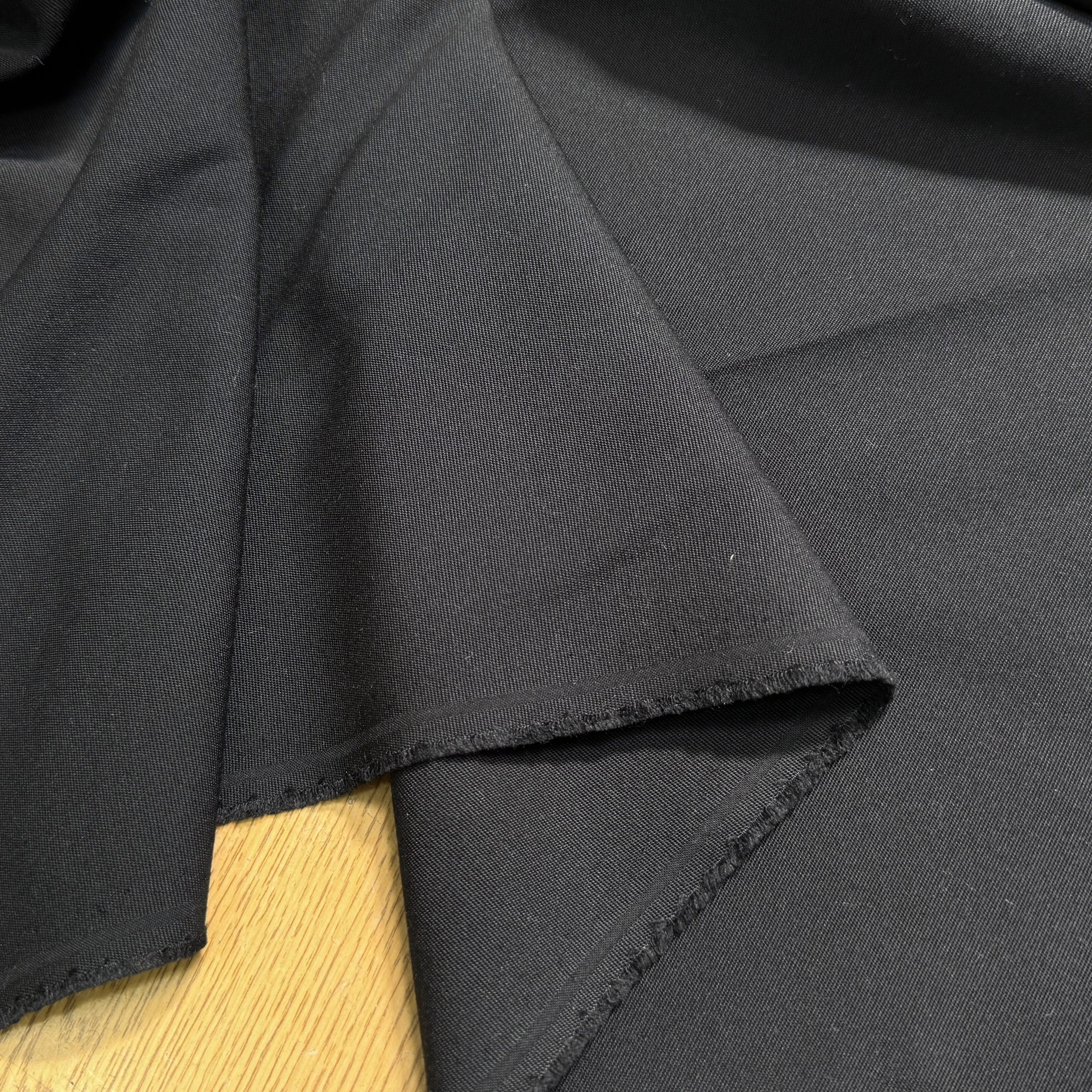 DRAPERIE ÉLÉGANTE NOIR TOMBÉ REMARQUABLE - My Little Coupon
