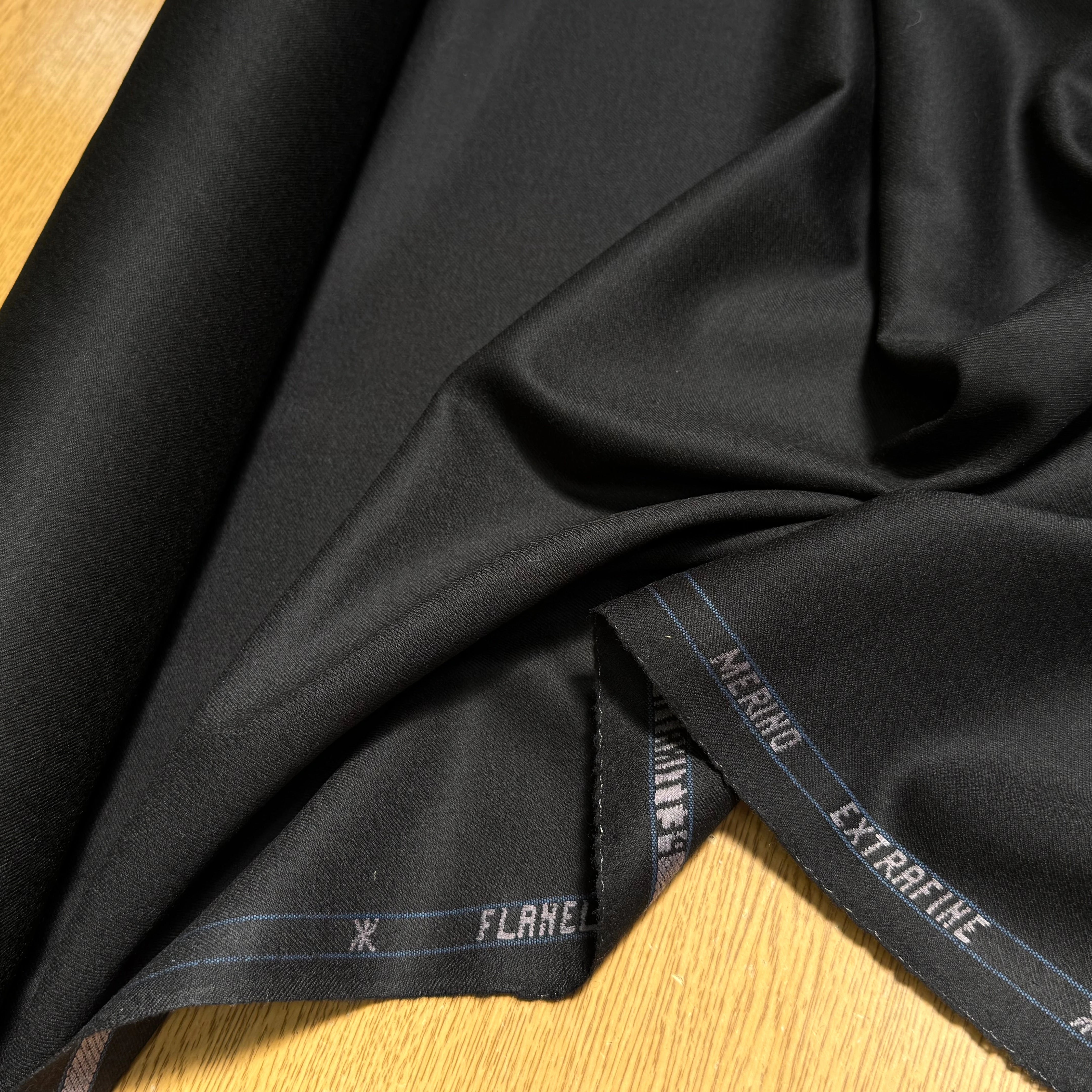 DRAPERIE FLANELLE DE LAINE SUBLIME NOIR - My Little Coupon