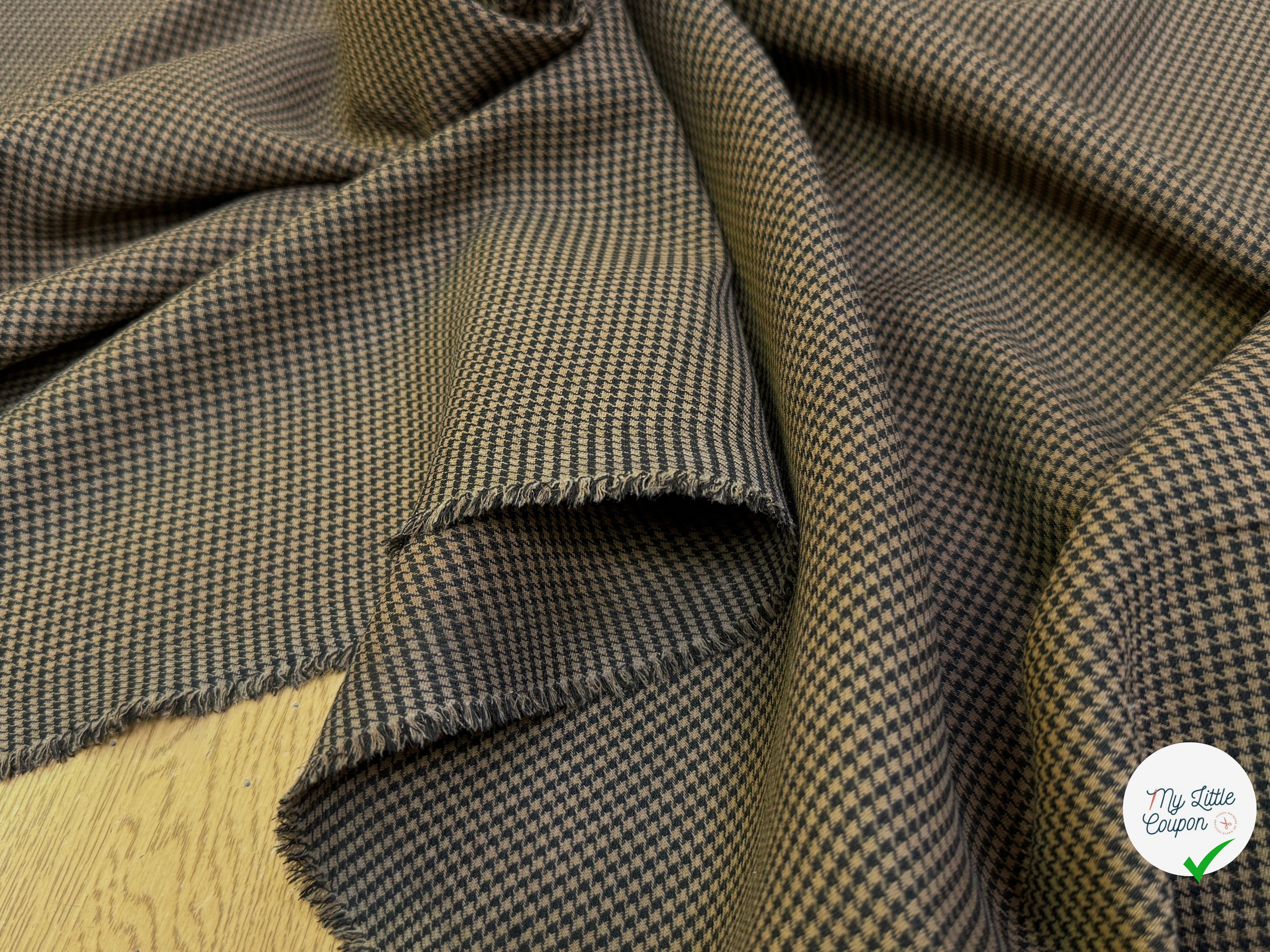 DRAPERIE POLYLAINE STRETCH PIED DE COQ MARRON NOIR - My Little Coupon