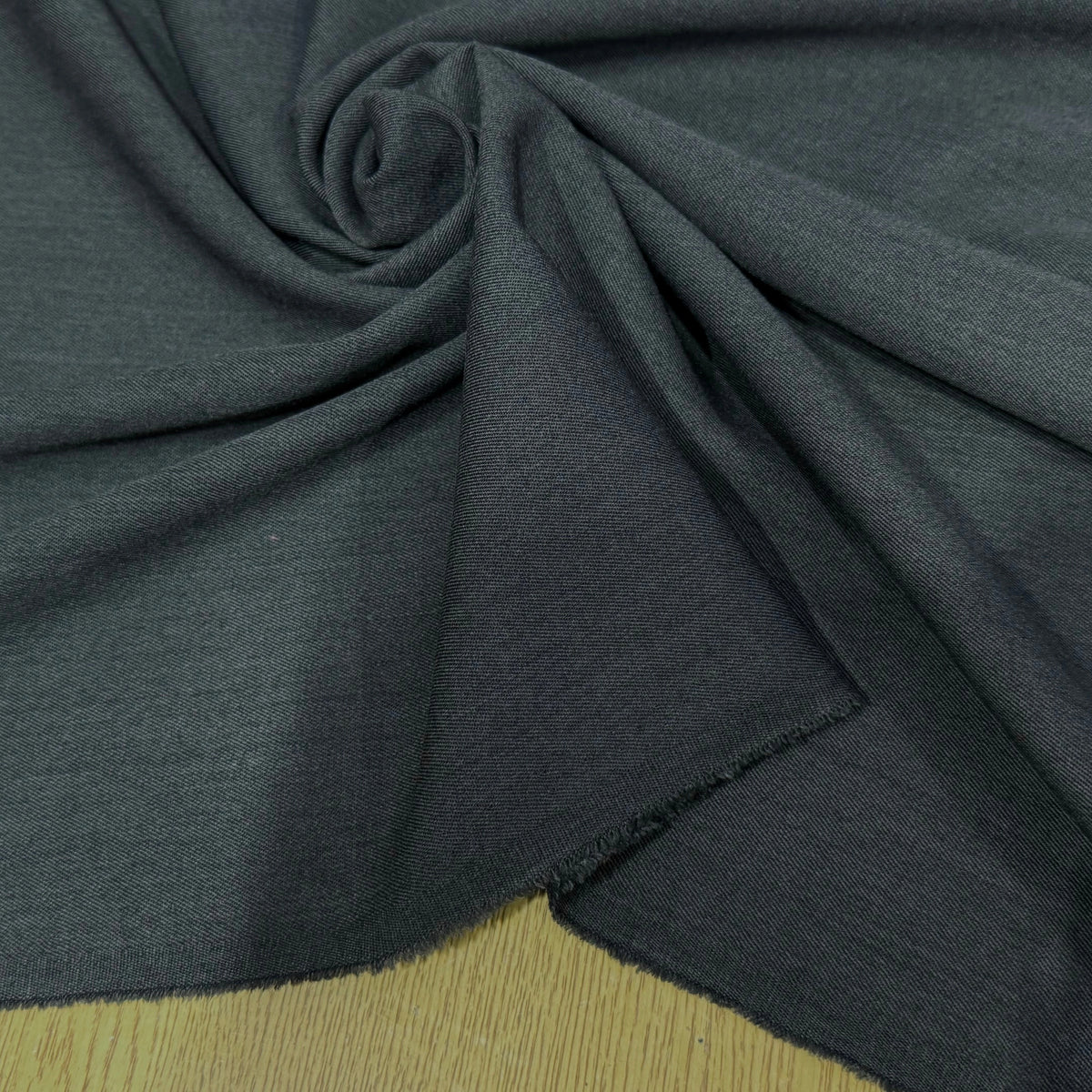 DRAPERIE SERGÉE POLYLAINE ÉLÉGANTE GRIS FON - My Little Coupon