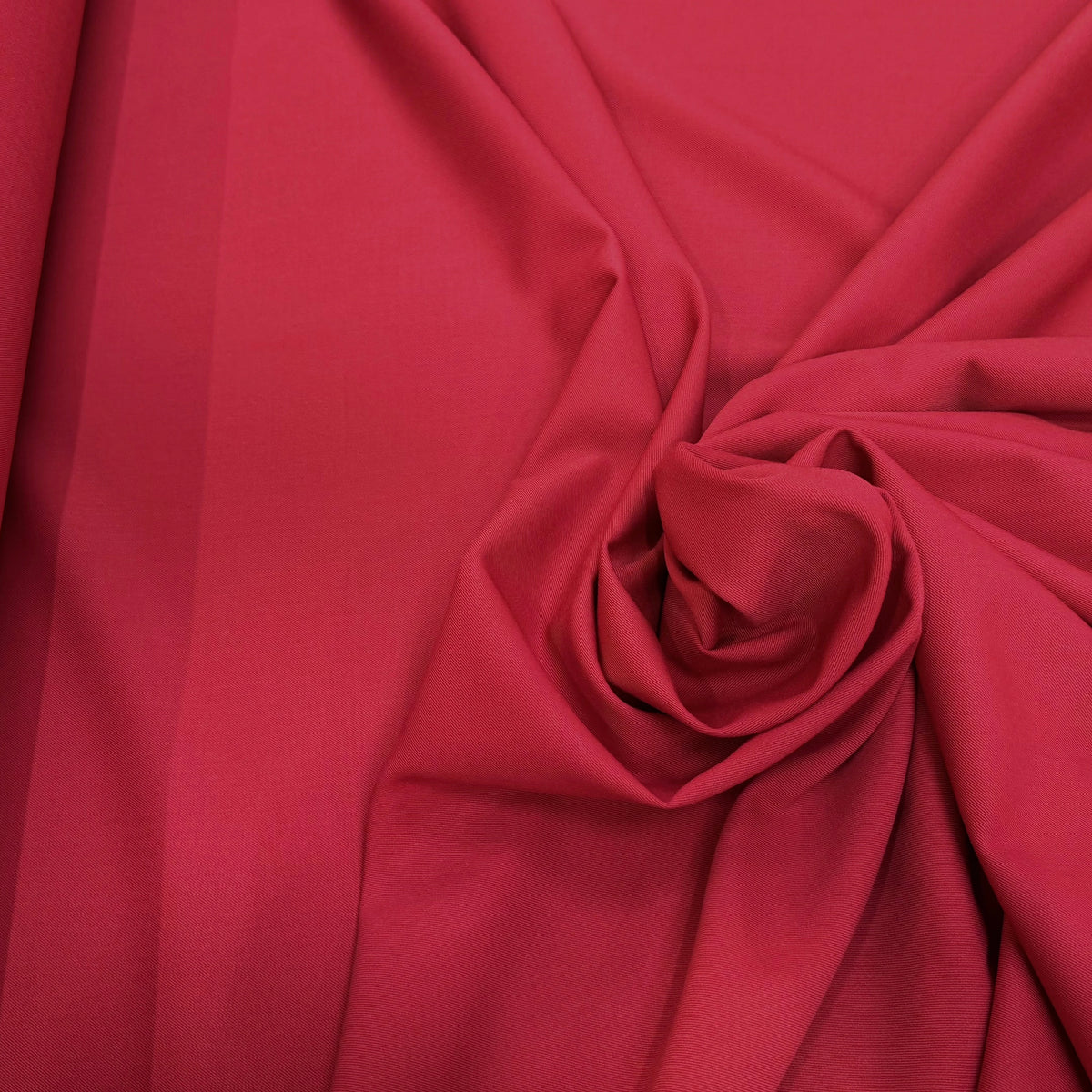DRAPERIE SERGÉE POLYLAINE STRETCH CERISE NET - My Little Coupon
