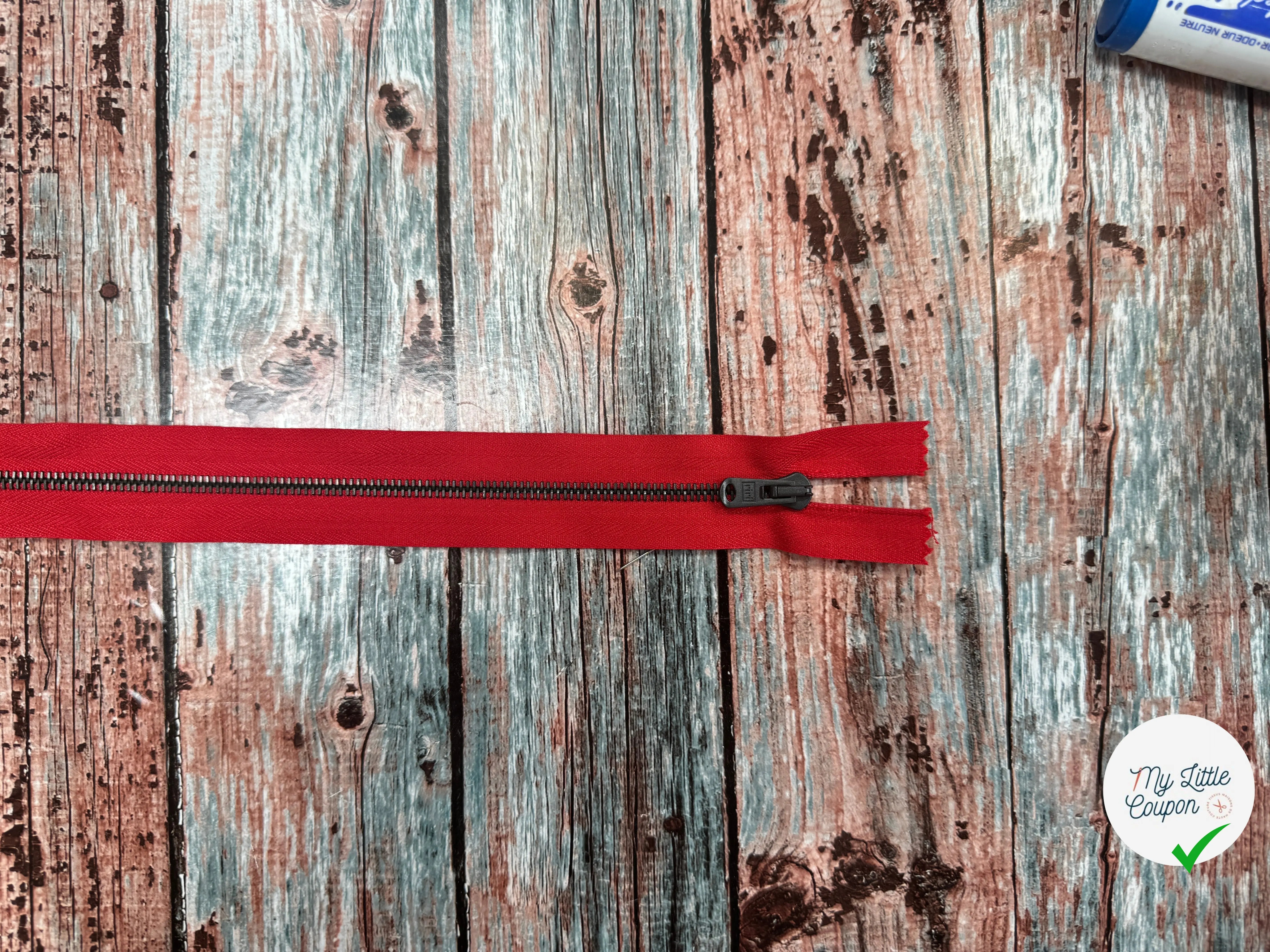 FERMETURE NON SÉPARABLE 50CM ROUGE - My Little Coupon