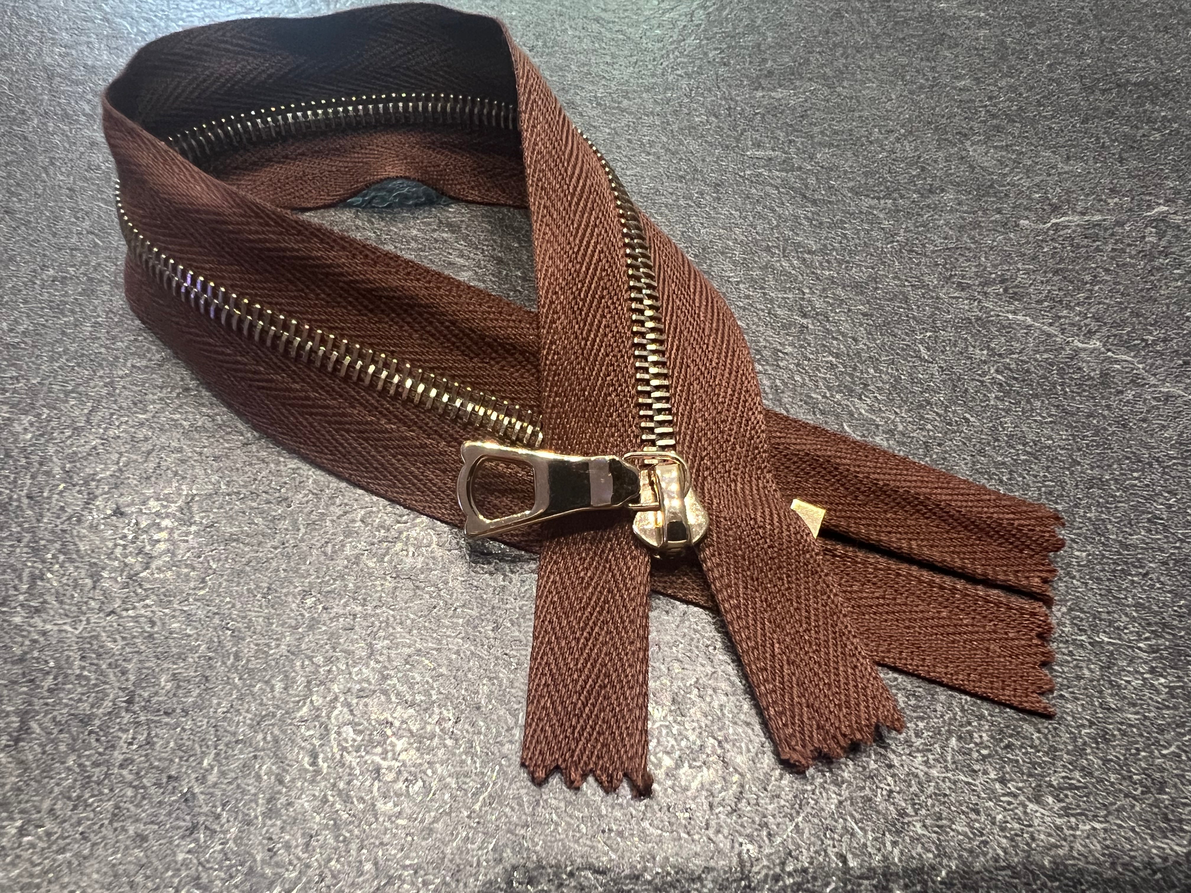 FERMETURE NON SÉPARABLE MARRON 25cm - My Little Coupon