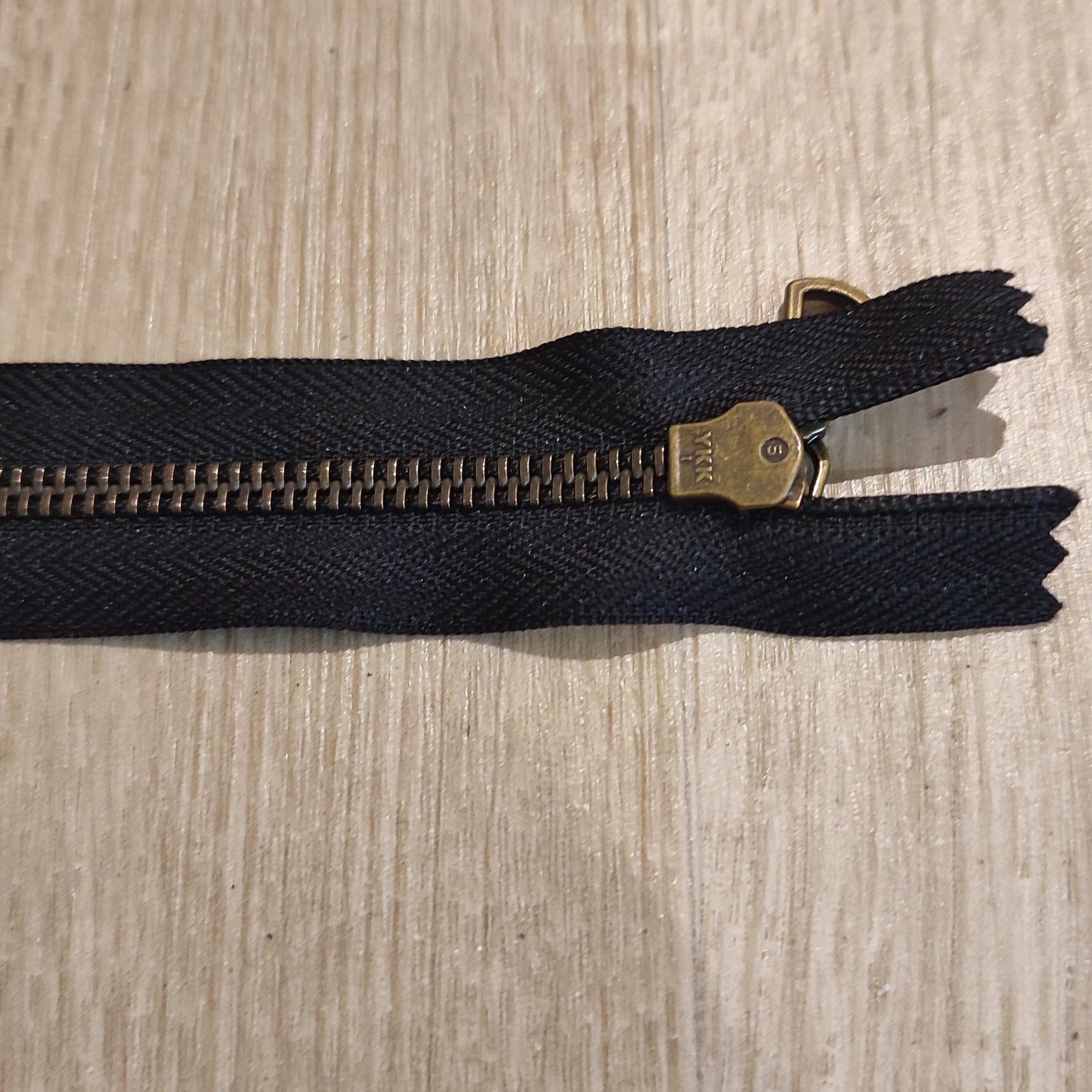 FERMETURE RIRI MÉTAL NON SÉPARABLE 13CM BLEU FONCÉ - My Little Coupon