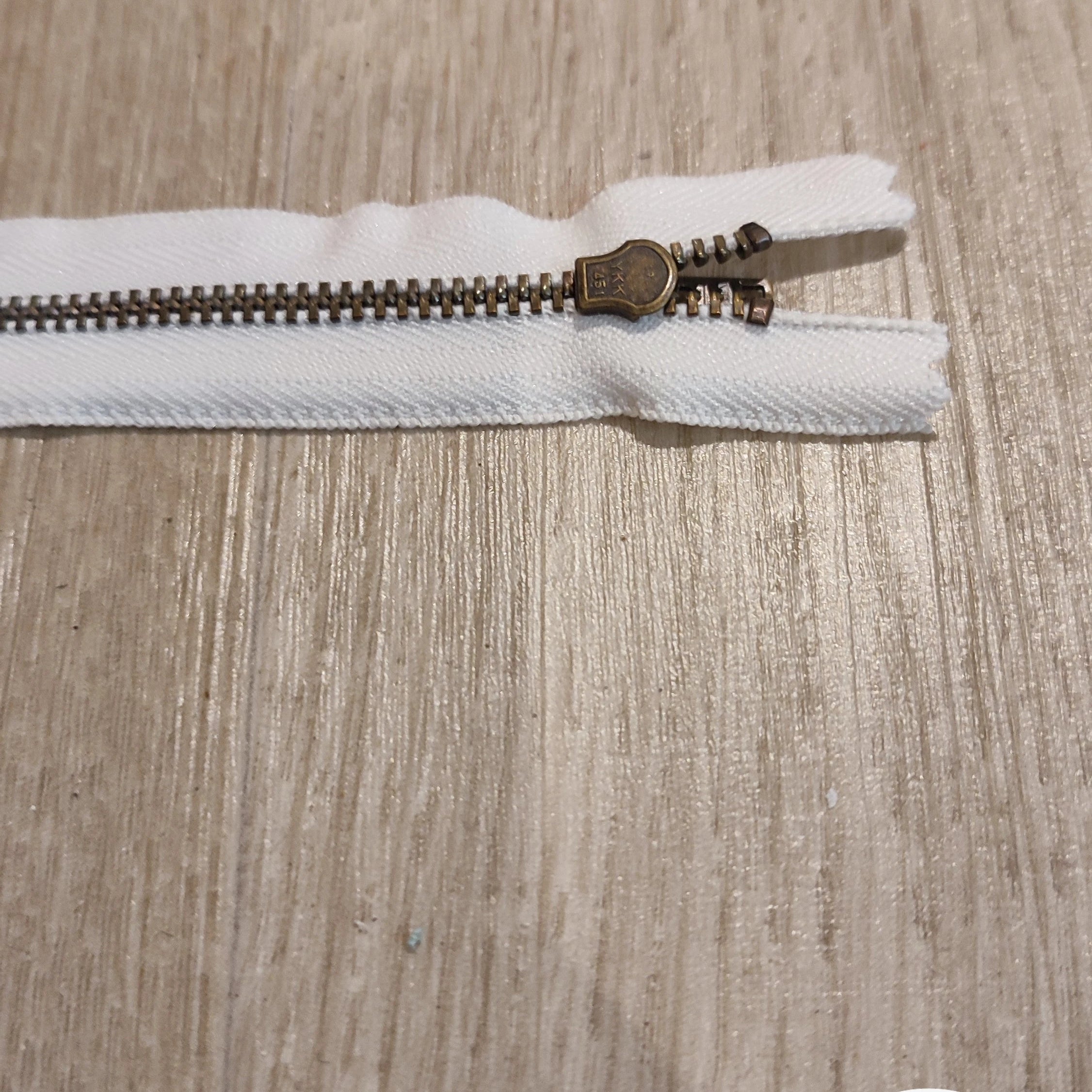 FERMETURE RIRI MÉTAL NON SÉPARABLE 15CM BLANC - My Little Coupon