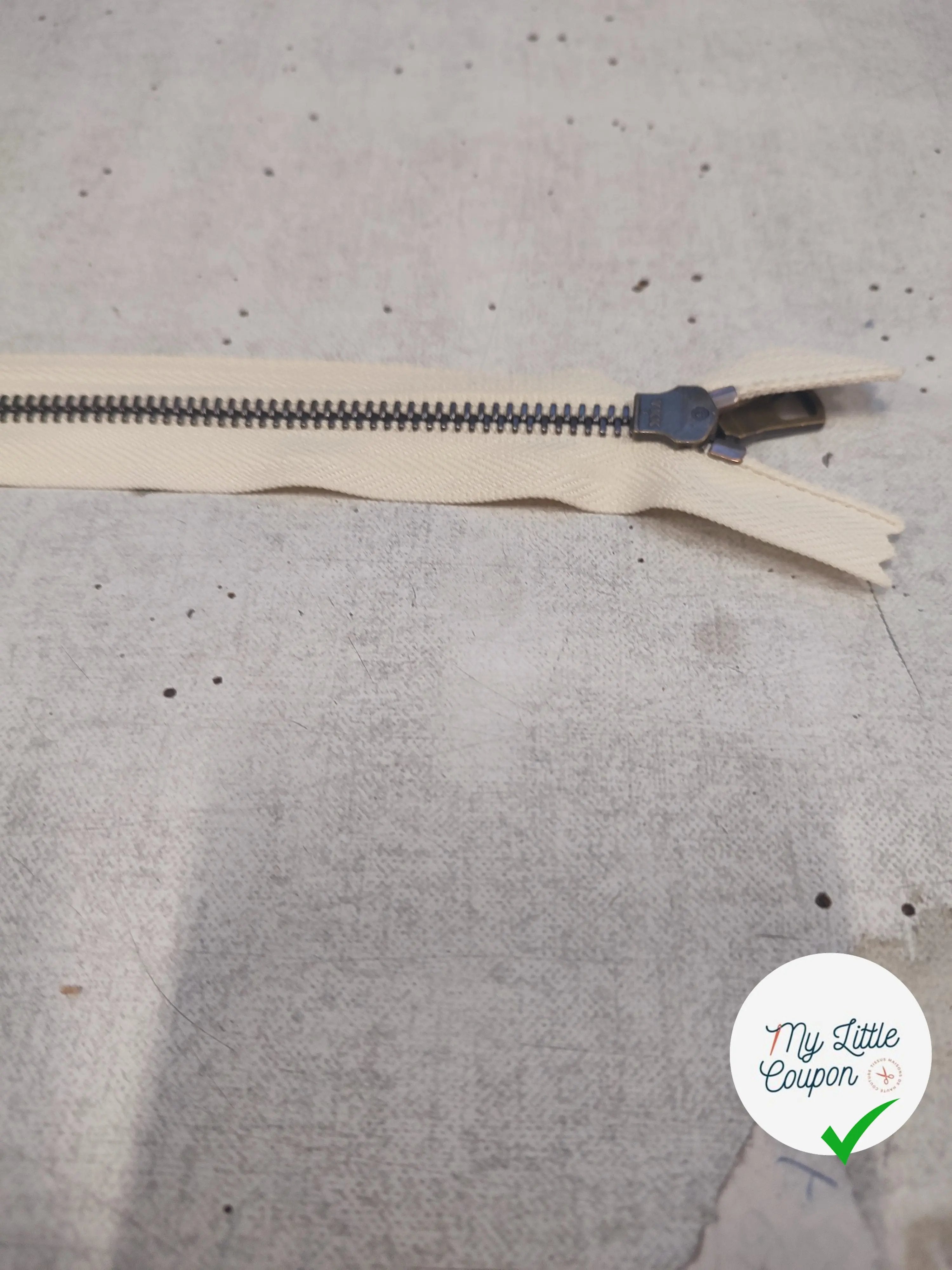 FERMETURE RIRI MÉTAL NON SÉPARABLE 16CM BLANC CASSÉ - My Little Coupon