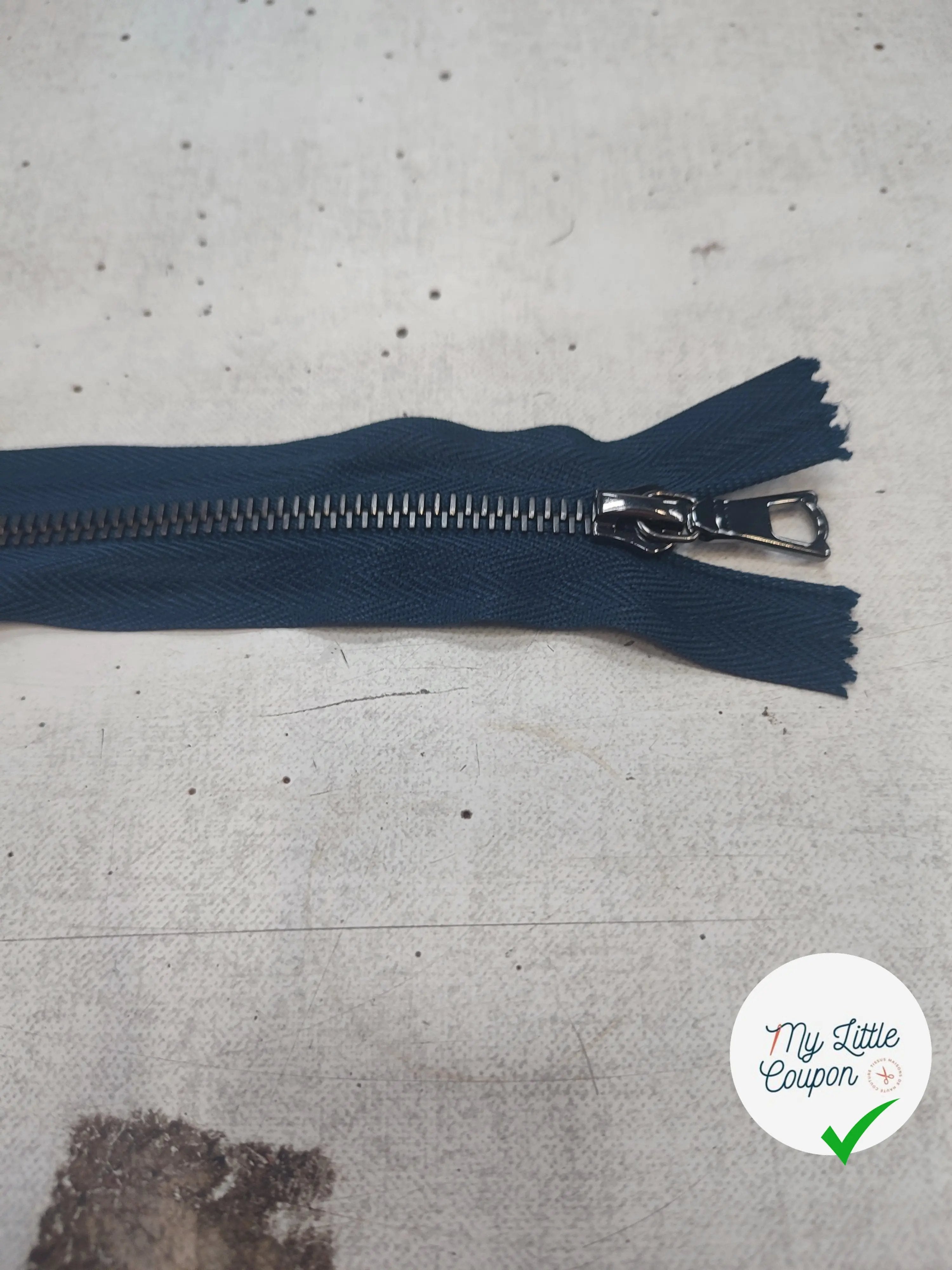 FERMETURE RIRI METAL SÉPARABLE 80CM BLEU NUIT M8 - My Little Coupon