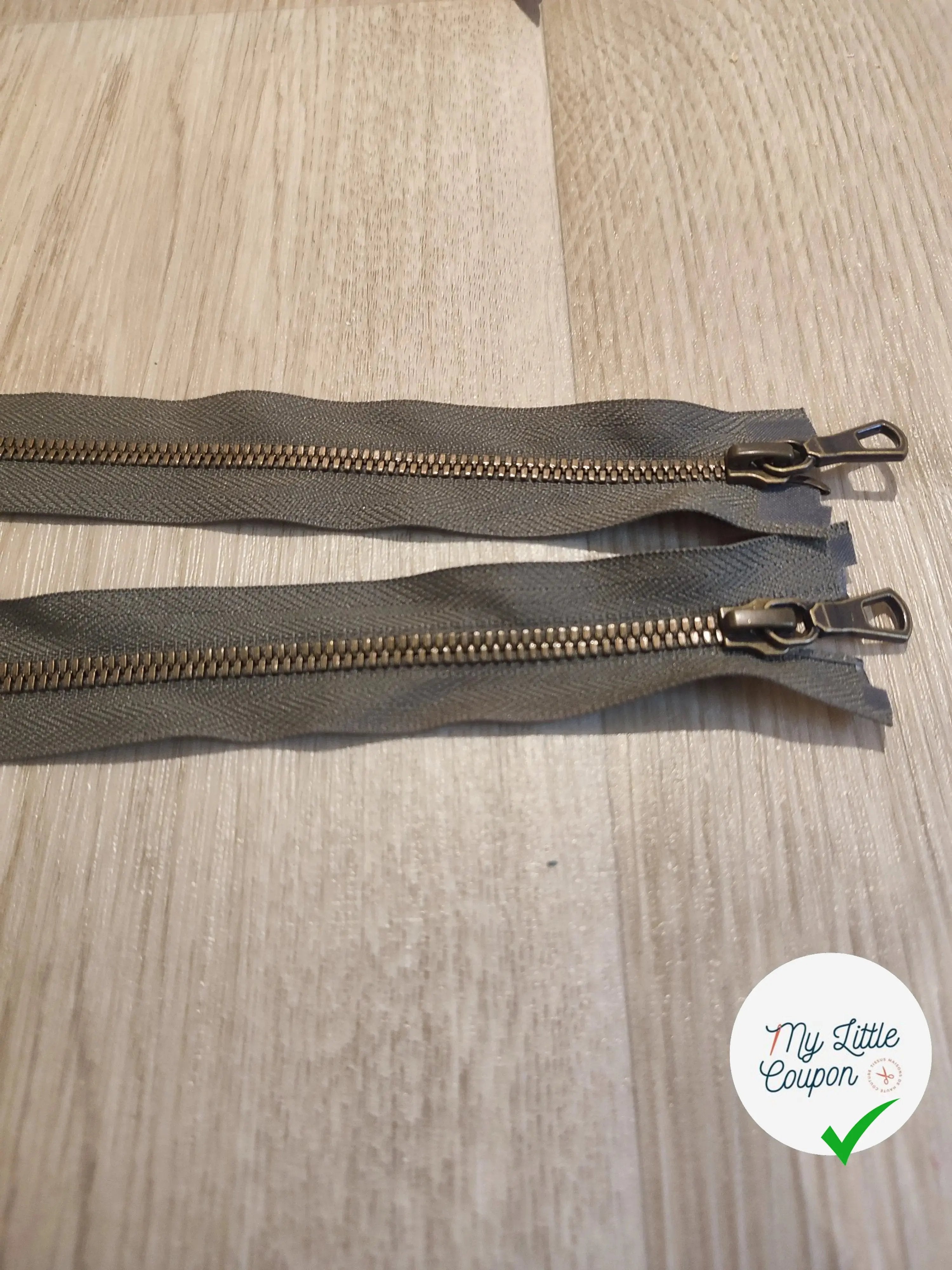 FERMETURE RIRI METAL NON SÉPARABLE DOUBLE CHEMINS 70CM VERT FONCÉ KAKI - My Little Coupon