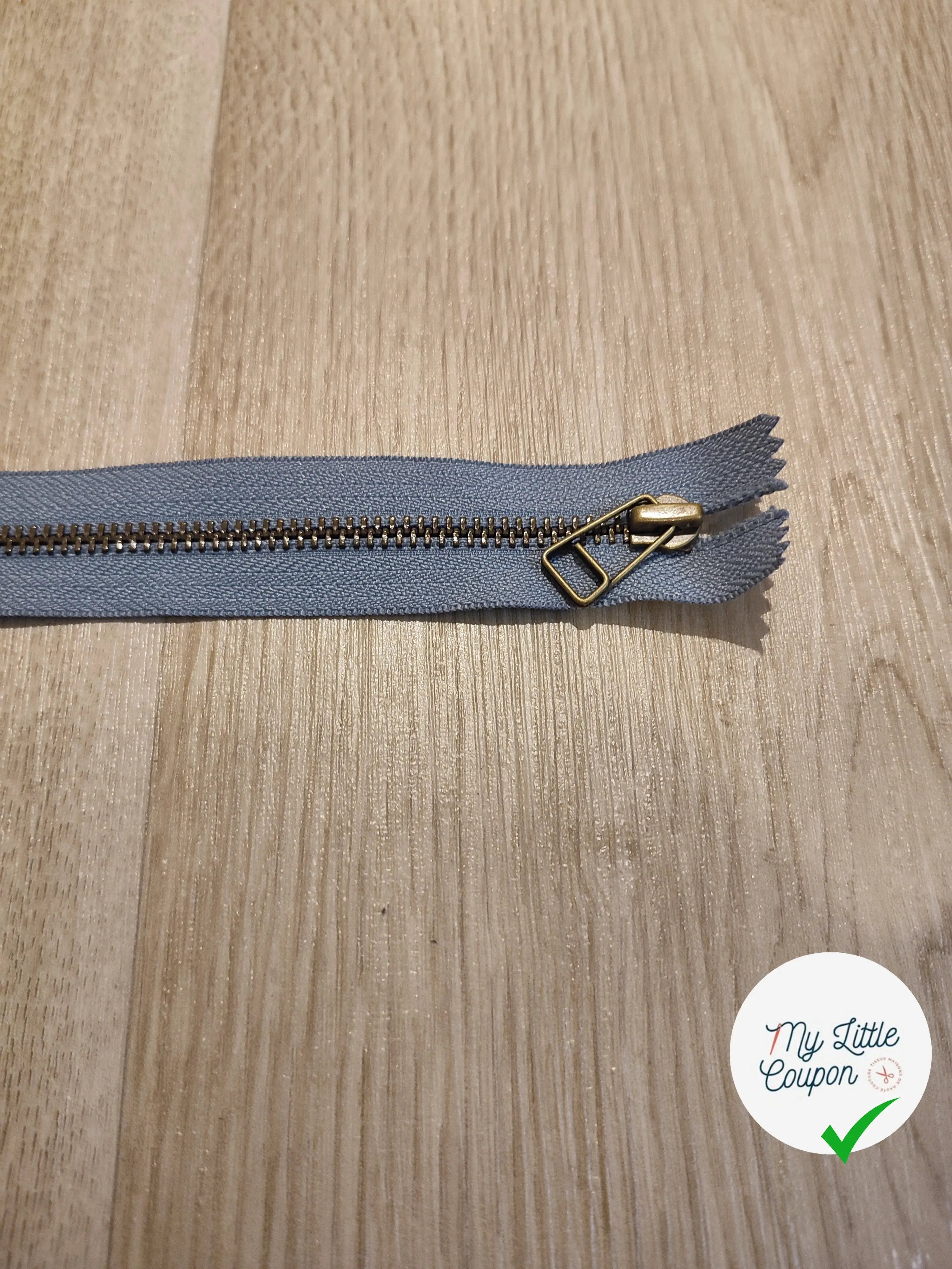FERMETURE RIRI METAL NON SÉPARABLE 25CM BLEU CLAIR - My Little Coupon