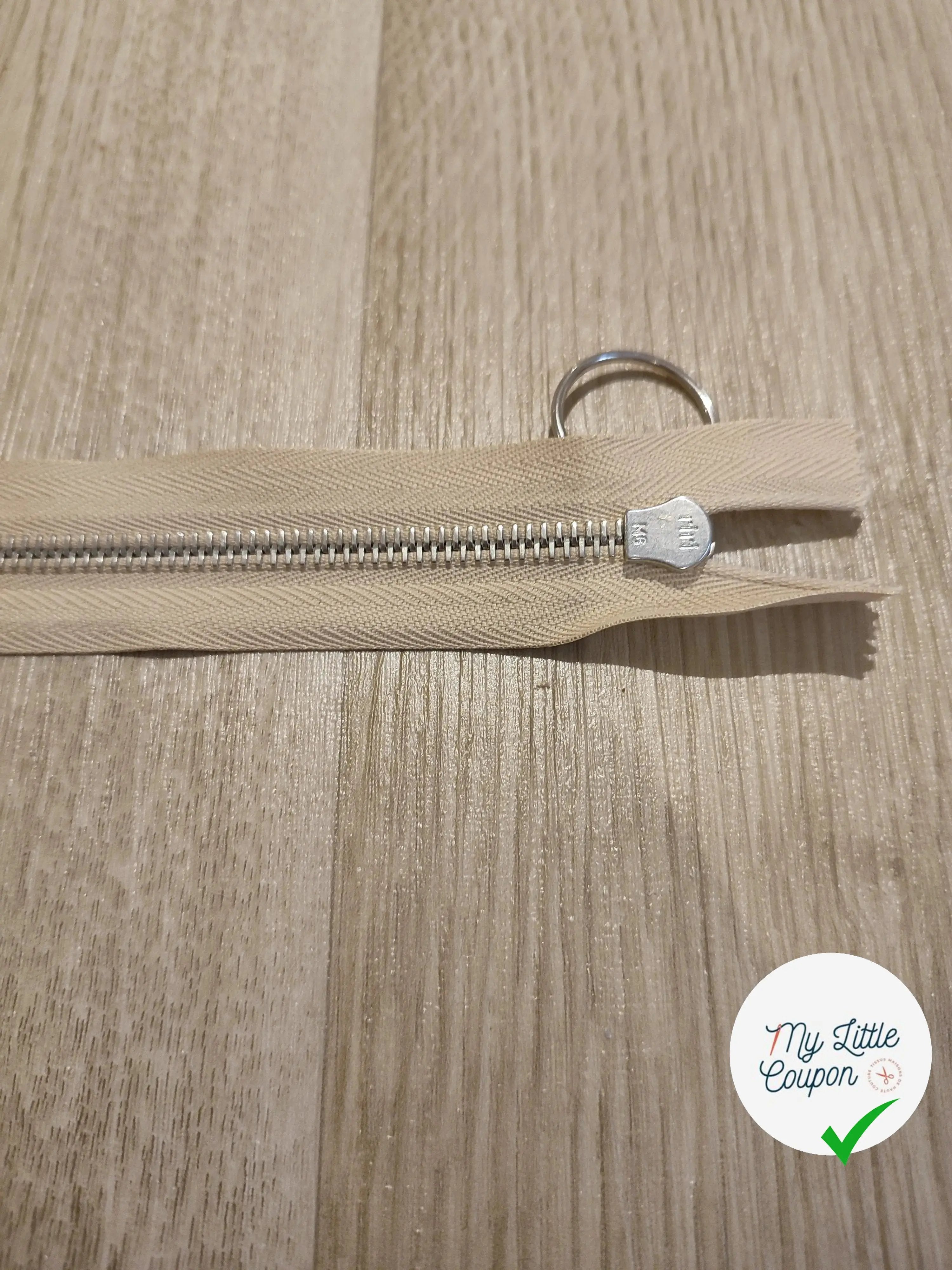 FERMETURE RIRI METAL NON SÉPARABLE 30CM BLEU CLAIR M6 - My Little Coupon