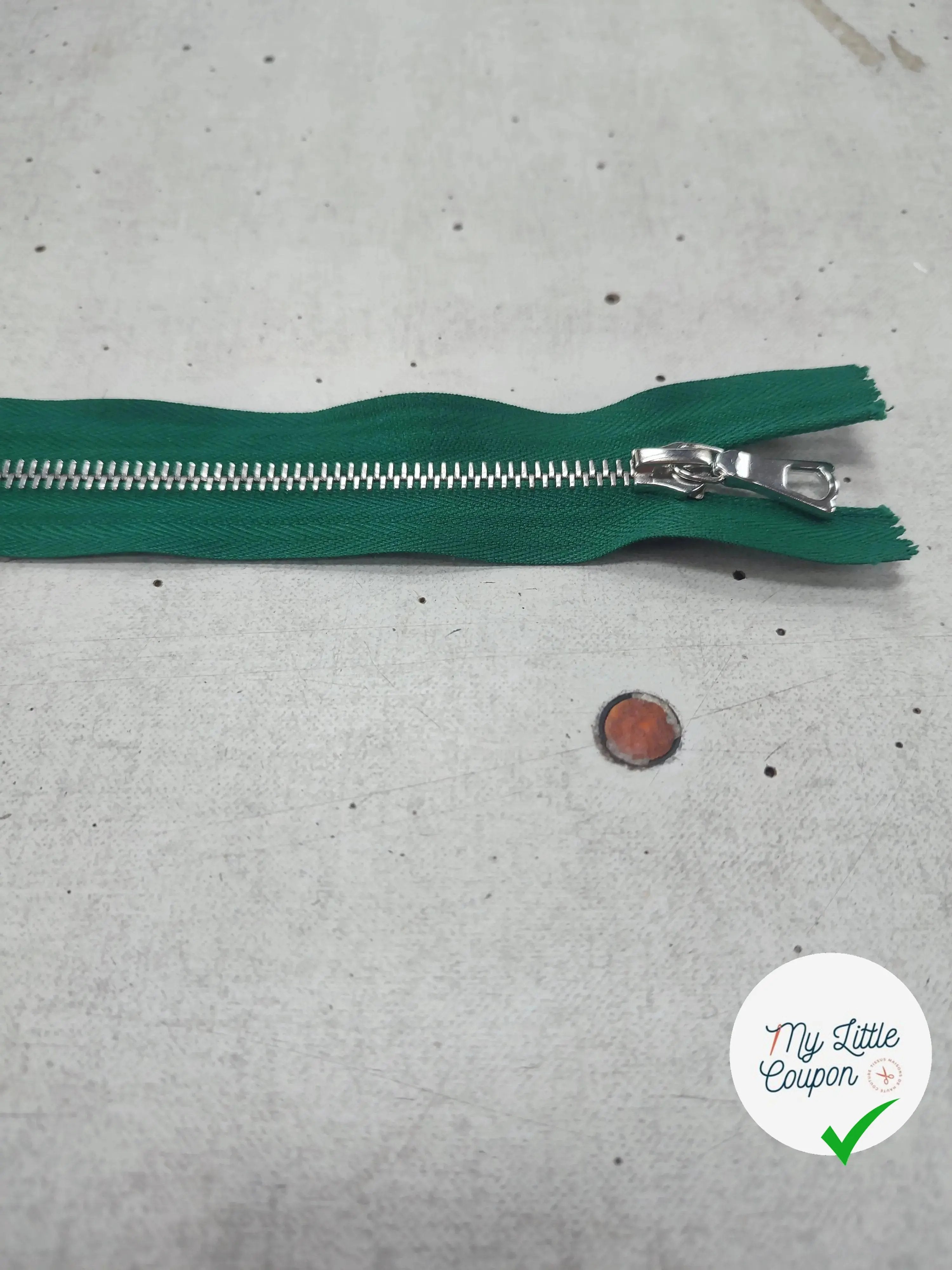 FERMETURE RIRI METAL SÉPARABLE 50CM VERT SAPINM6 - My Little Coupon