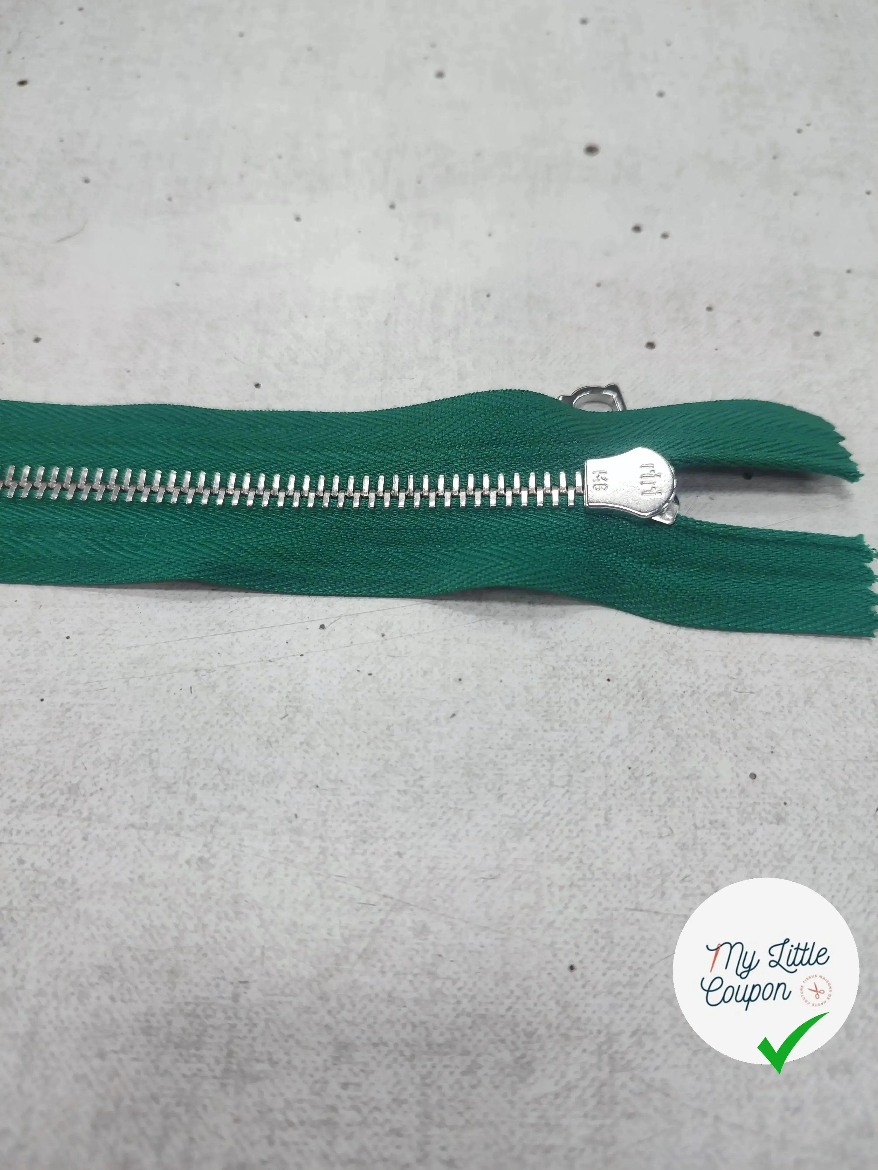 FERMETURE RIRI METAL SÉPARABLE 50CM VERT SAPINM6 - My Little Coupon
