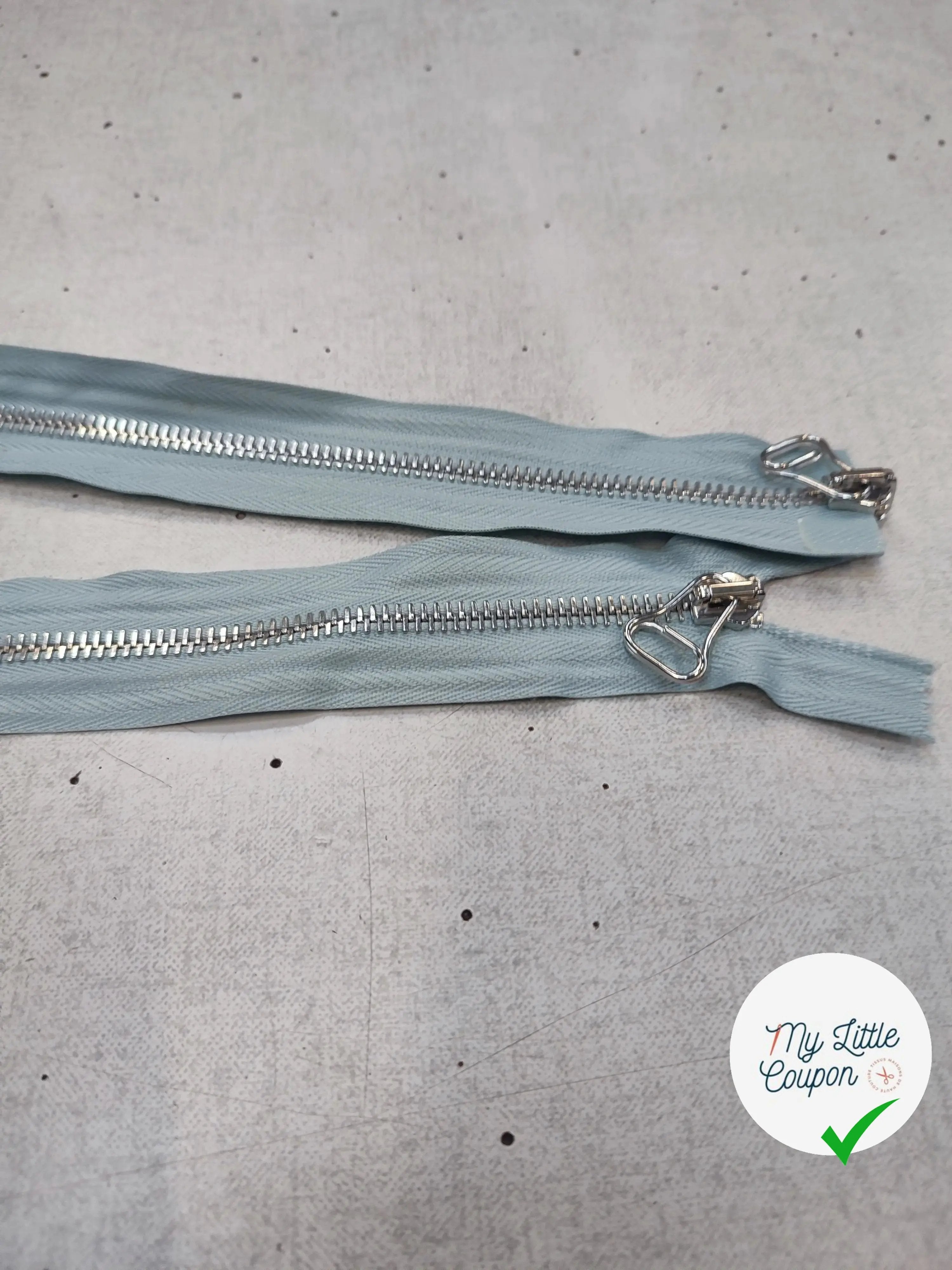 FERMETURE RIRI METAL NON SÉPARABLE 75CM BLEU CIEL M6 - My Little Coupon