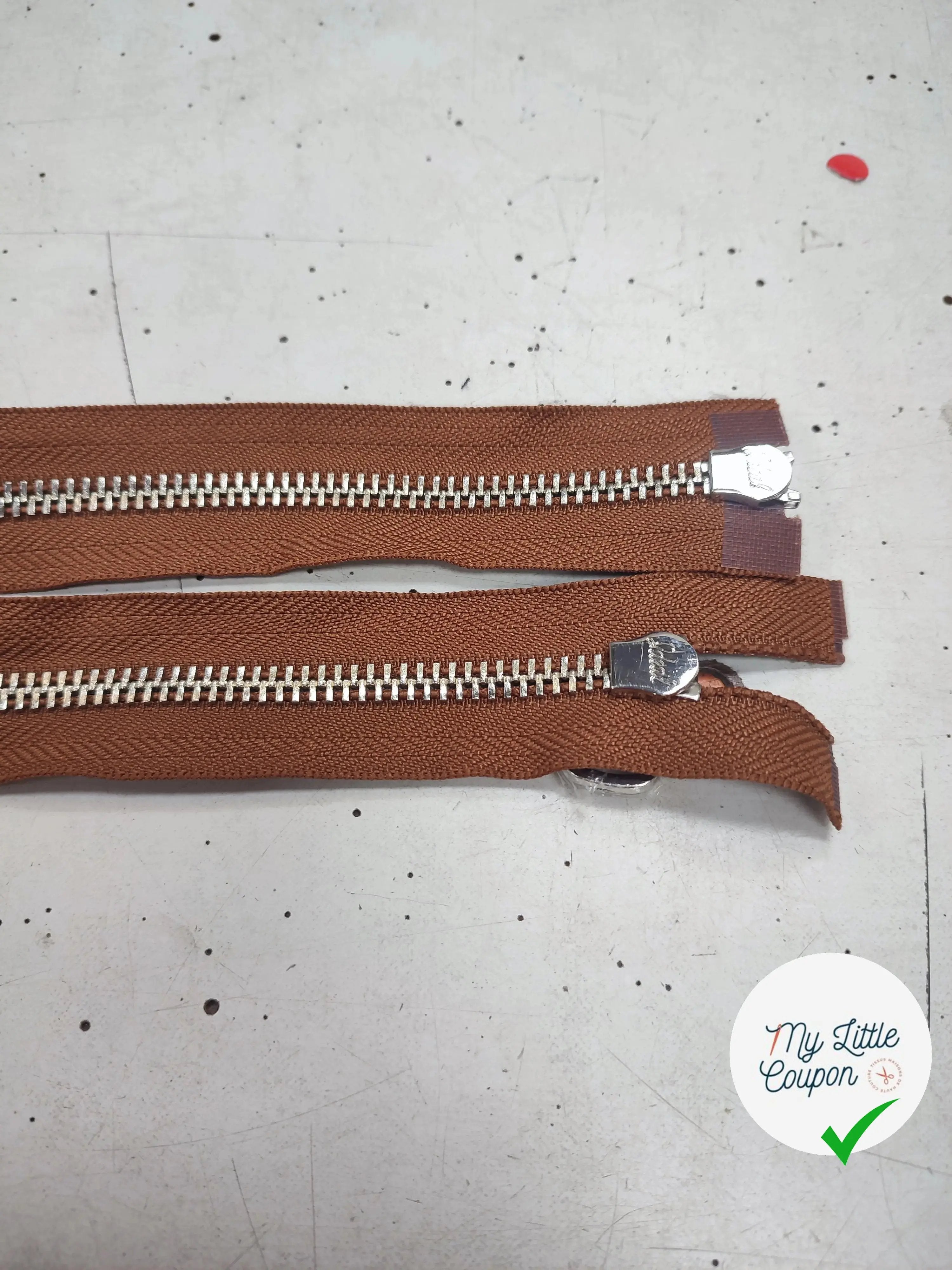 FERMETURE RIRI METAL NON SÉPARABLE DOUBLE CHEMINS 100CM MARRON - My Little Coupon